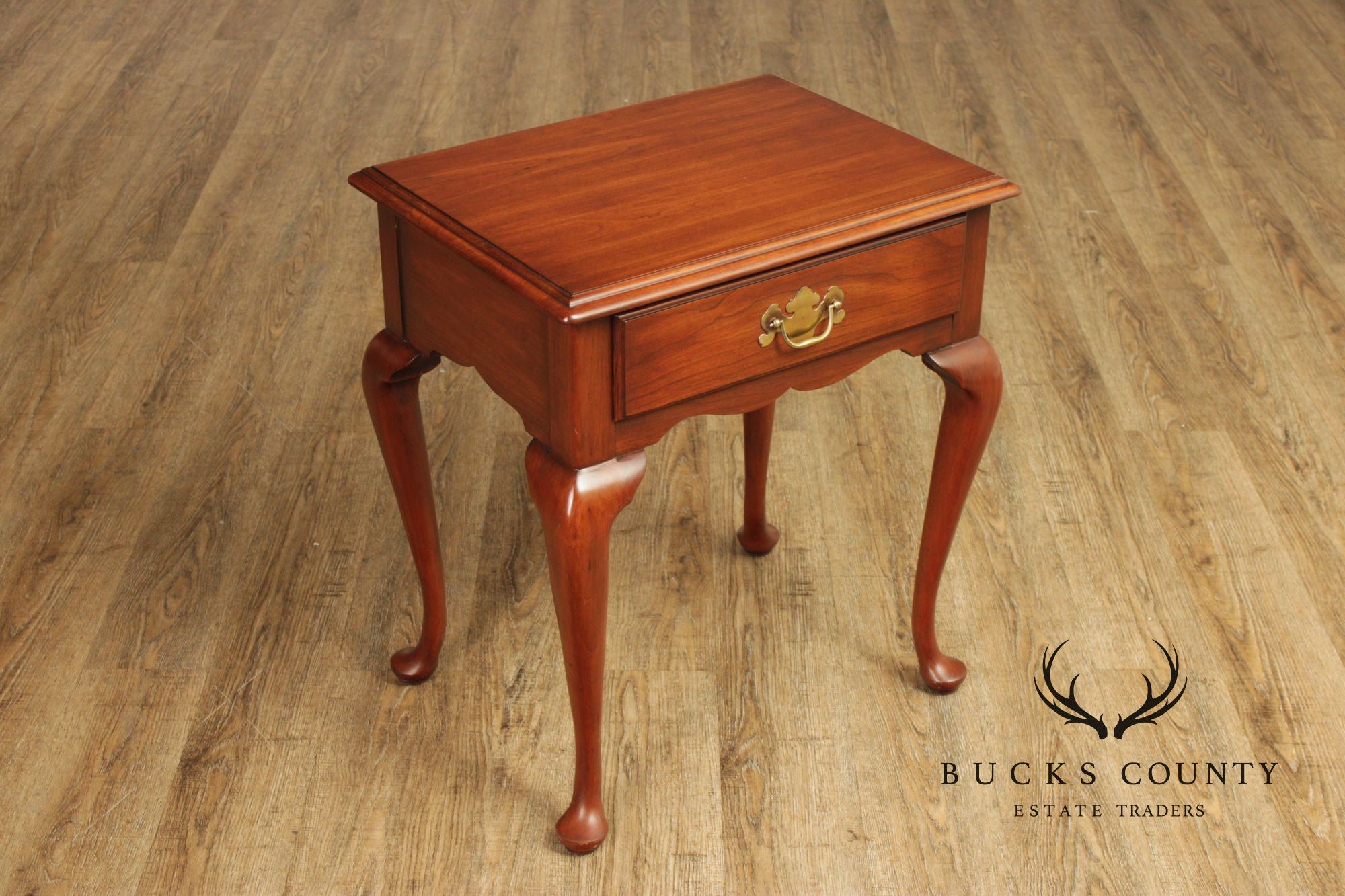 Henkel Harris Queen Anne Style Cherry Single Drawer Nightstand