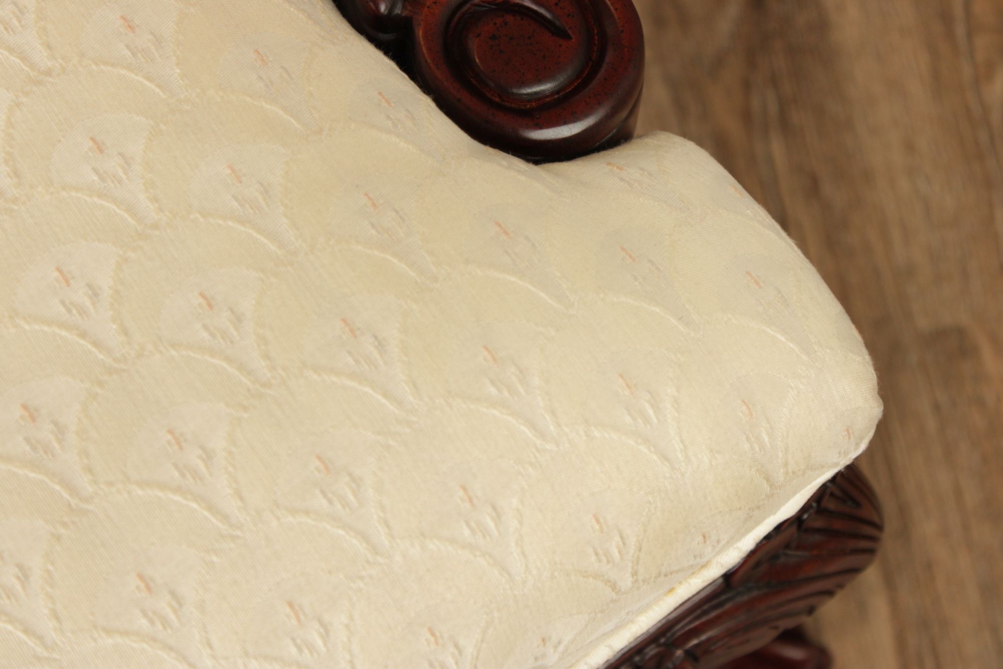 Thomasville Georgian Style Pair of Carved Mahogany Armchairs