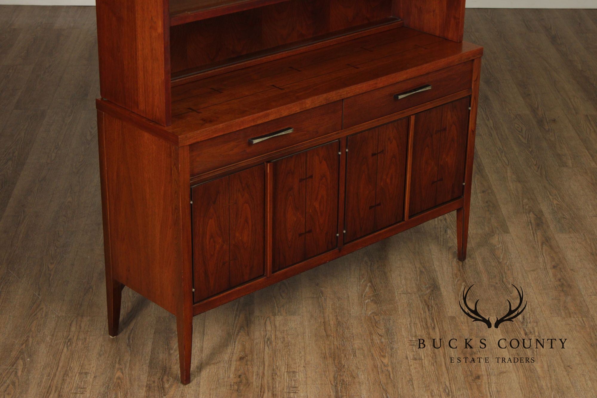Lane 'Tuxedo' Mid Century Modern Walnut China Cabinet