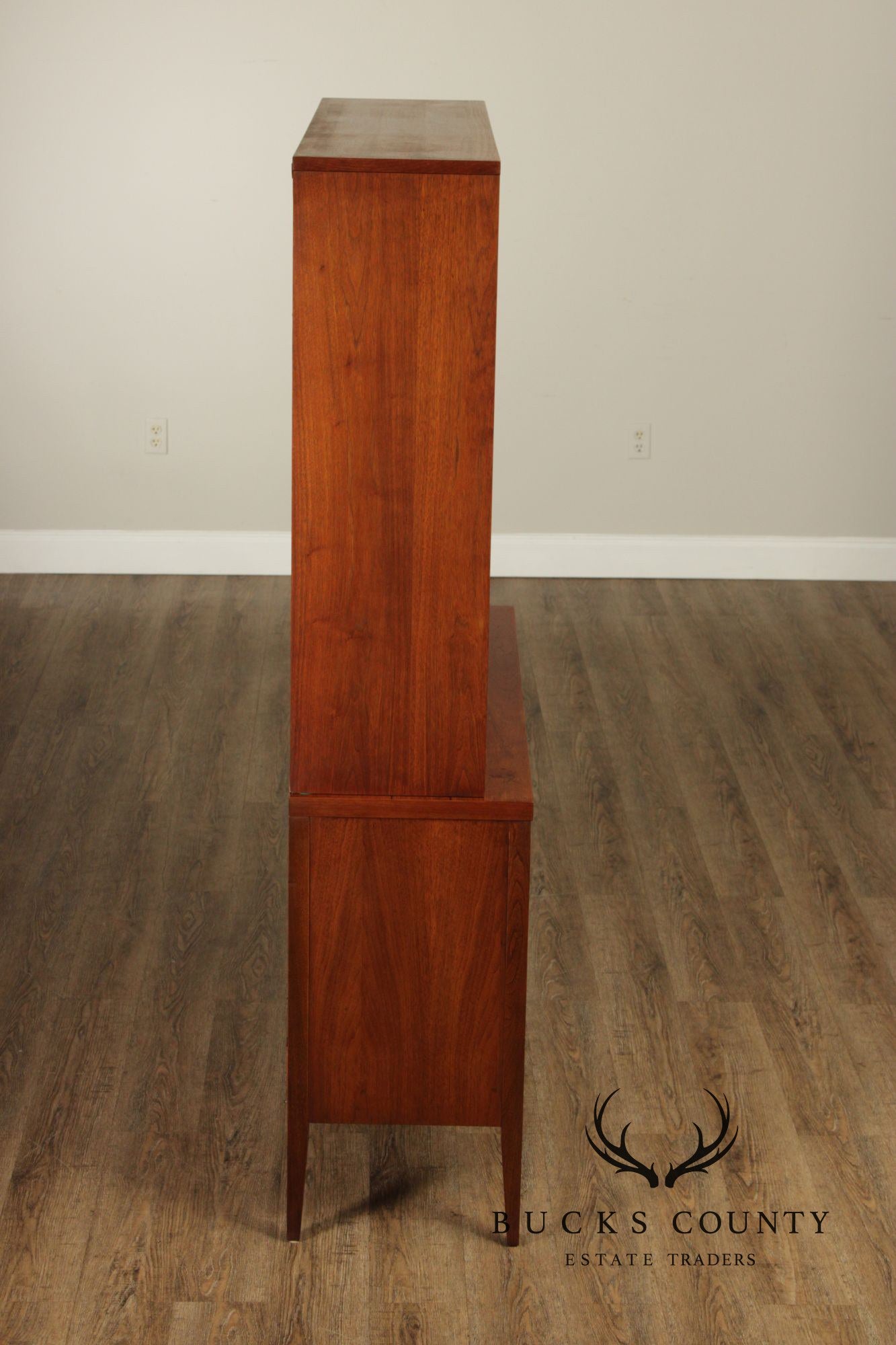 Lane 'Tuxedo' Mid Century Modern Walnut China Cabinet