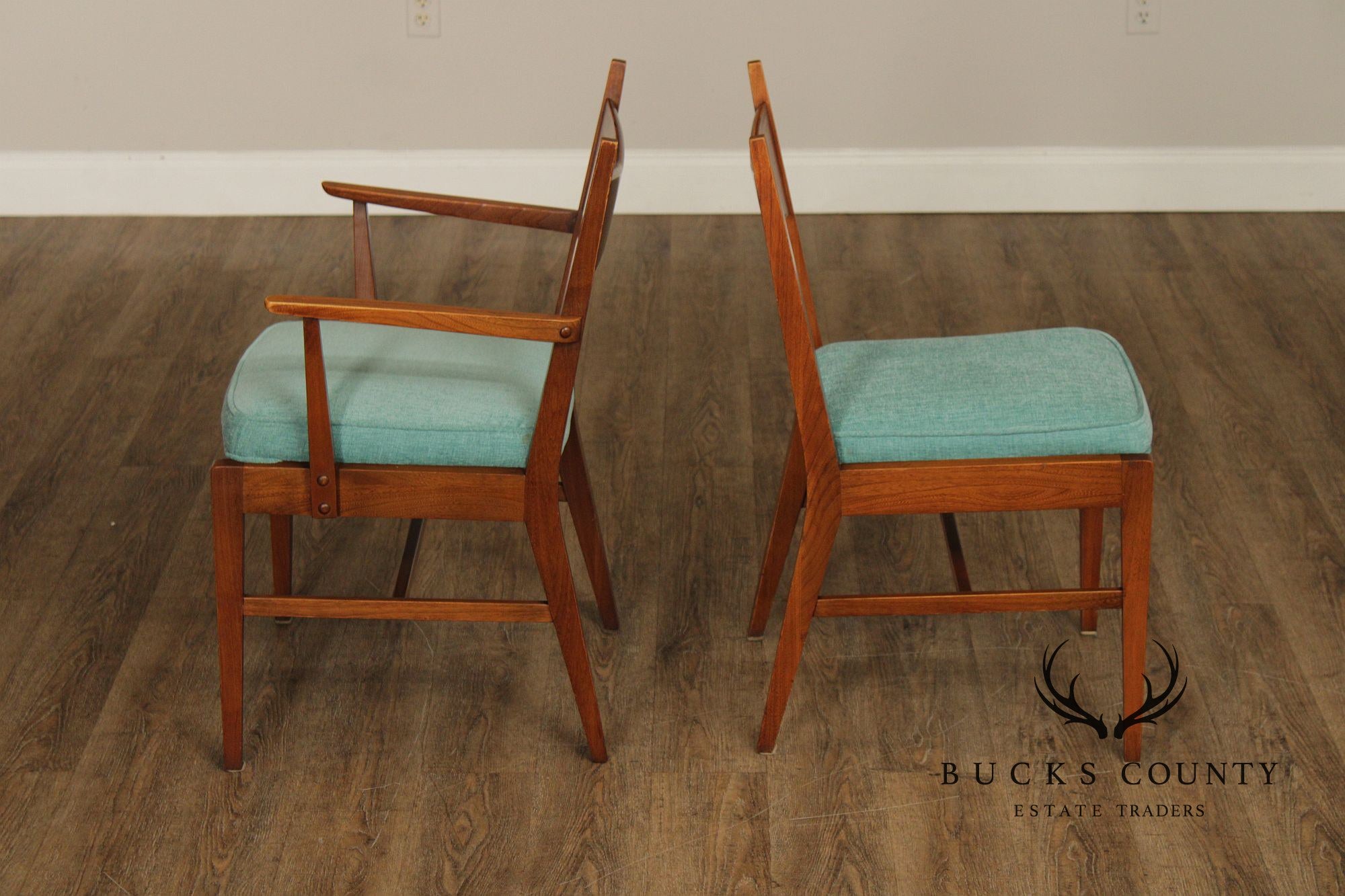Lane Furniture Set Of Four Mid Century Modern Walnut Tuxedo Dining Chairs
