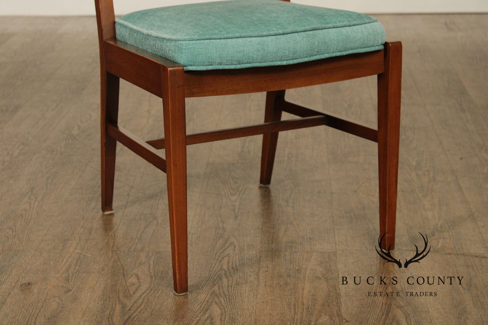 Lane Furniture Set Of Four Mid Century Modern Walnut Tuxedo Dining Chairs