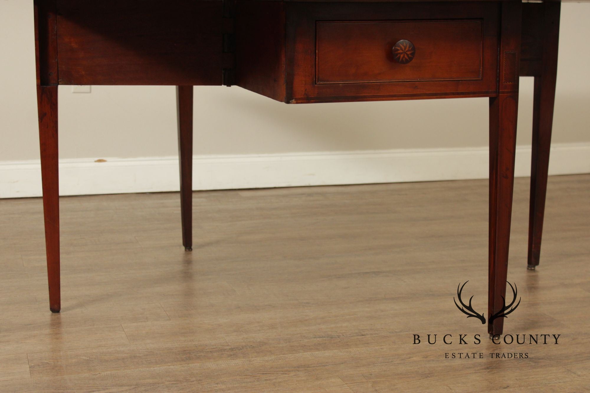 Antique American Walnut Federal Period Drop-Leaf Dining Table