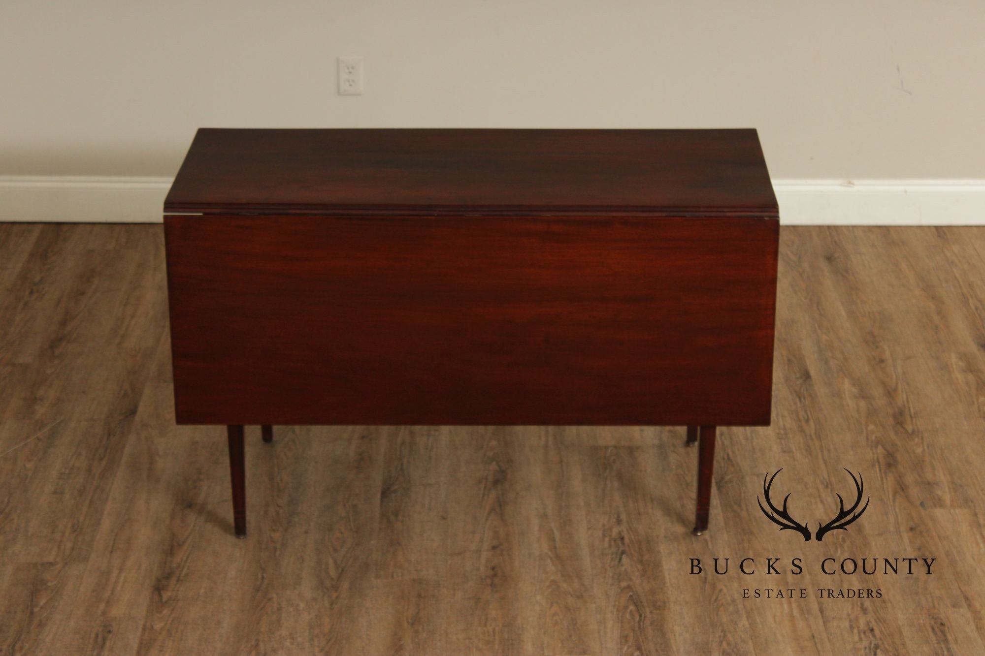 Antique American Walnut Federal Period Drop-Leaf Dining Table