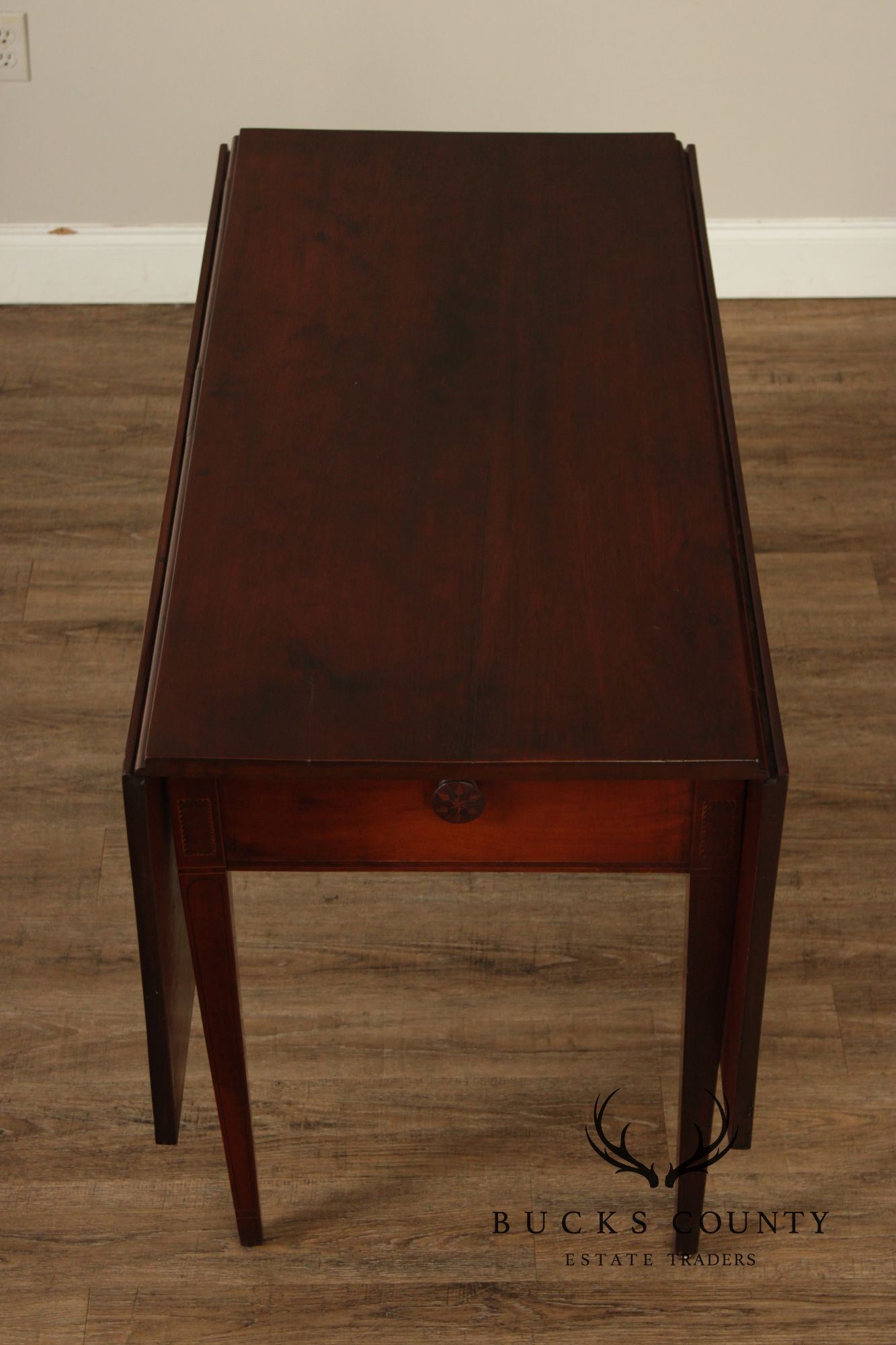 Antique American Walnut Federal Period Drop-Leaf Dining Table