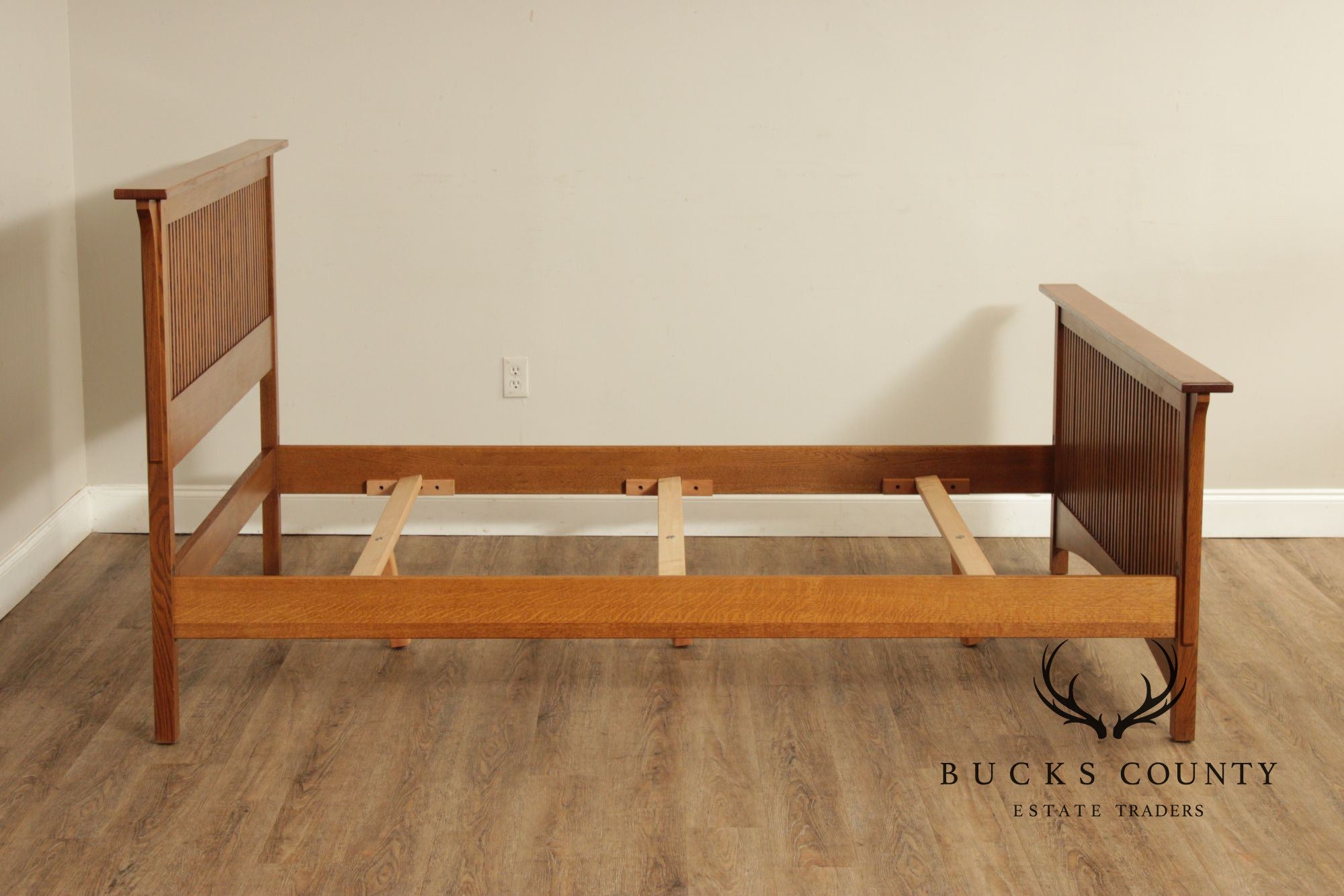 Stickley Mission Collection Oak Queen Spindle Bed