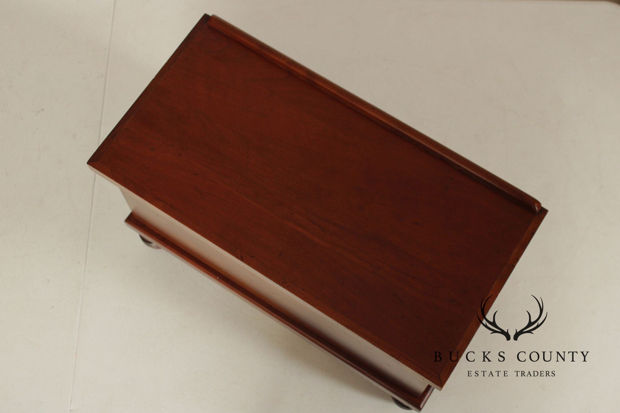 Madison Square Adams County Collection Small Cherry Blanket Chest Form Accent Box