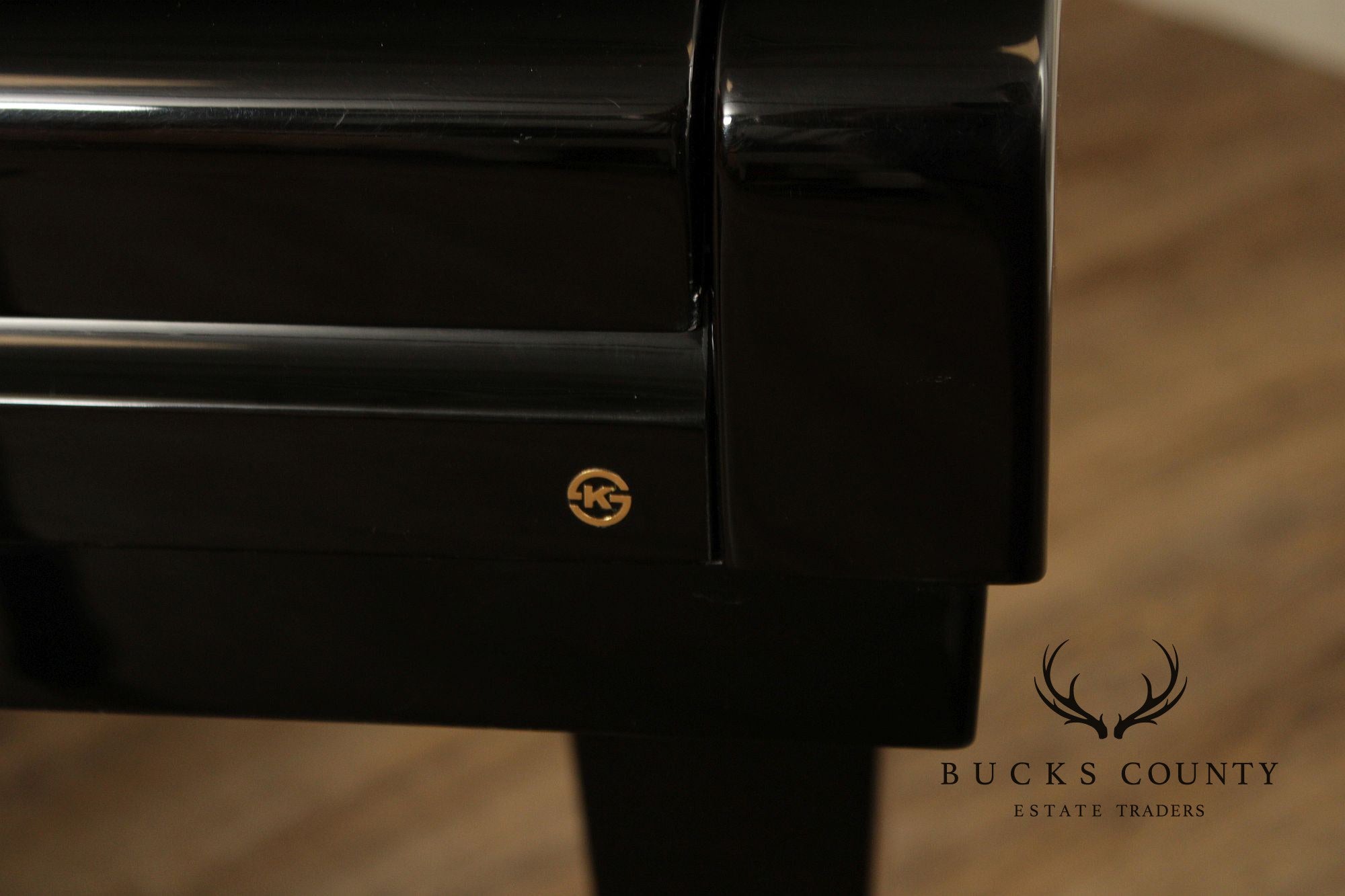 Young Chang G-150 Ebony Baby Grand Piano With Bench