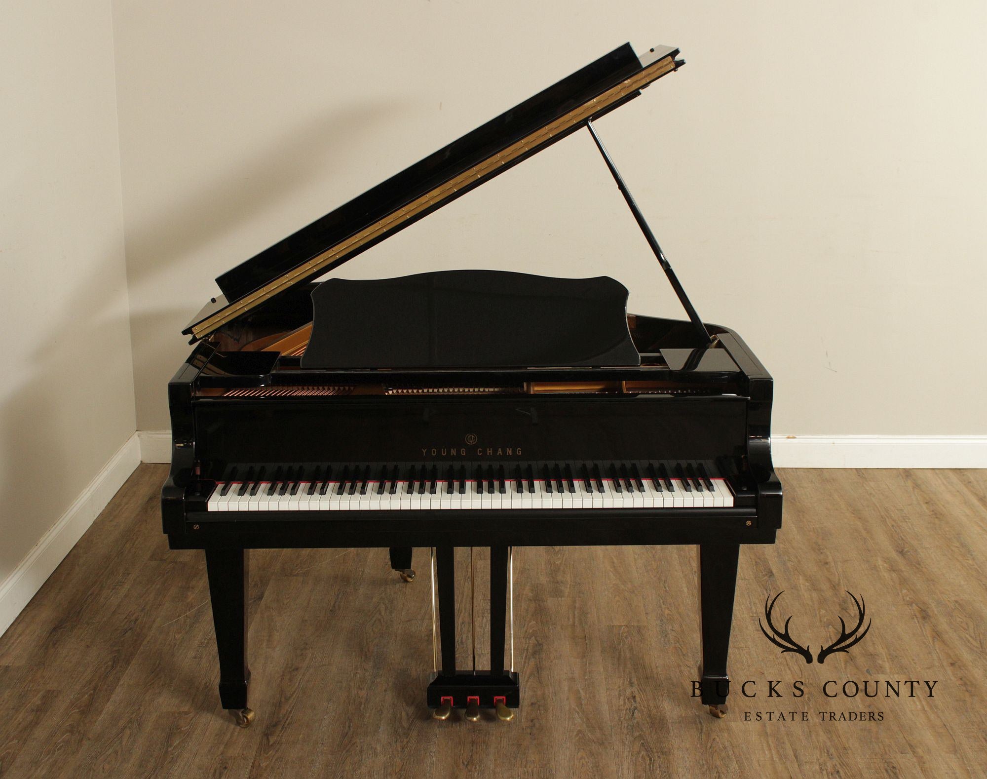 Young Chang G-150 Ebony Baby Grand Piano With Bench