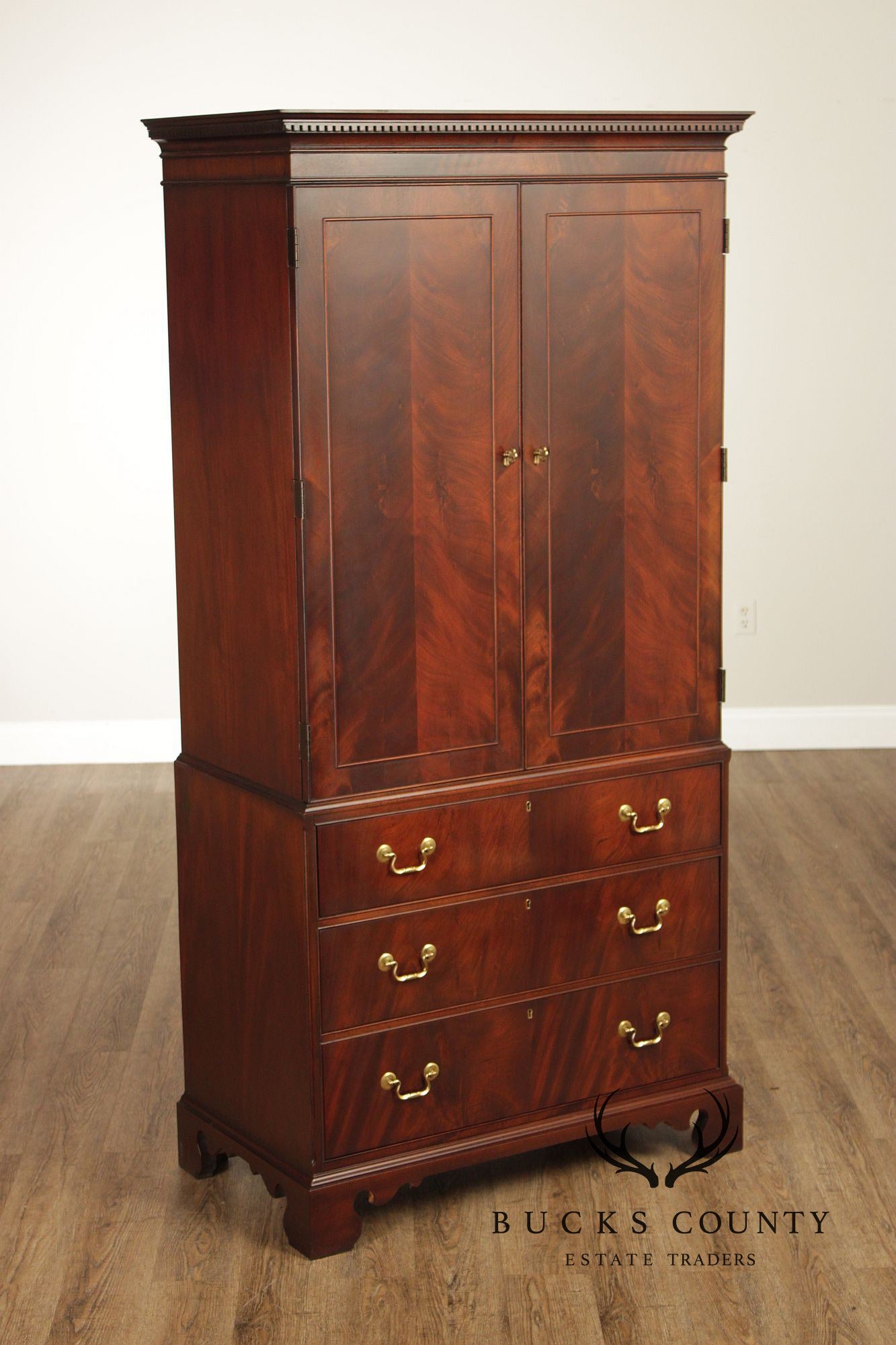 Hickory Chair Historical James River Plantation Mahogany Armoire