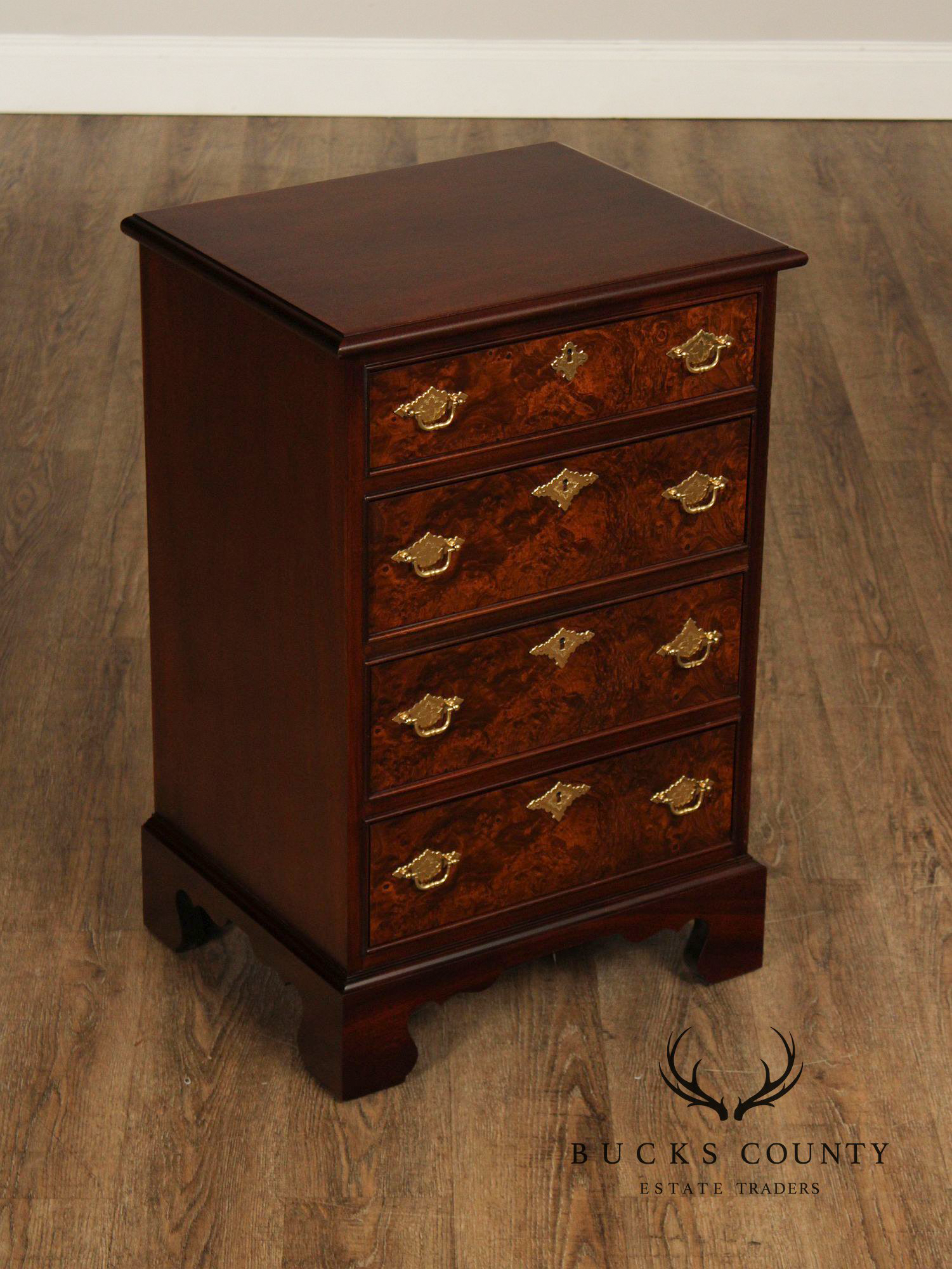 Georgian Style Mahogany And Burlwood Nightstand Chest Of Drawers