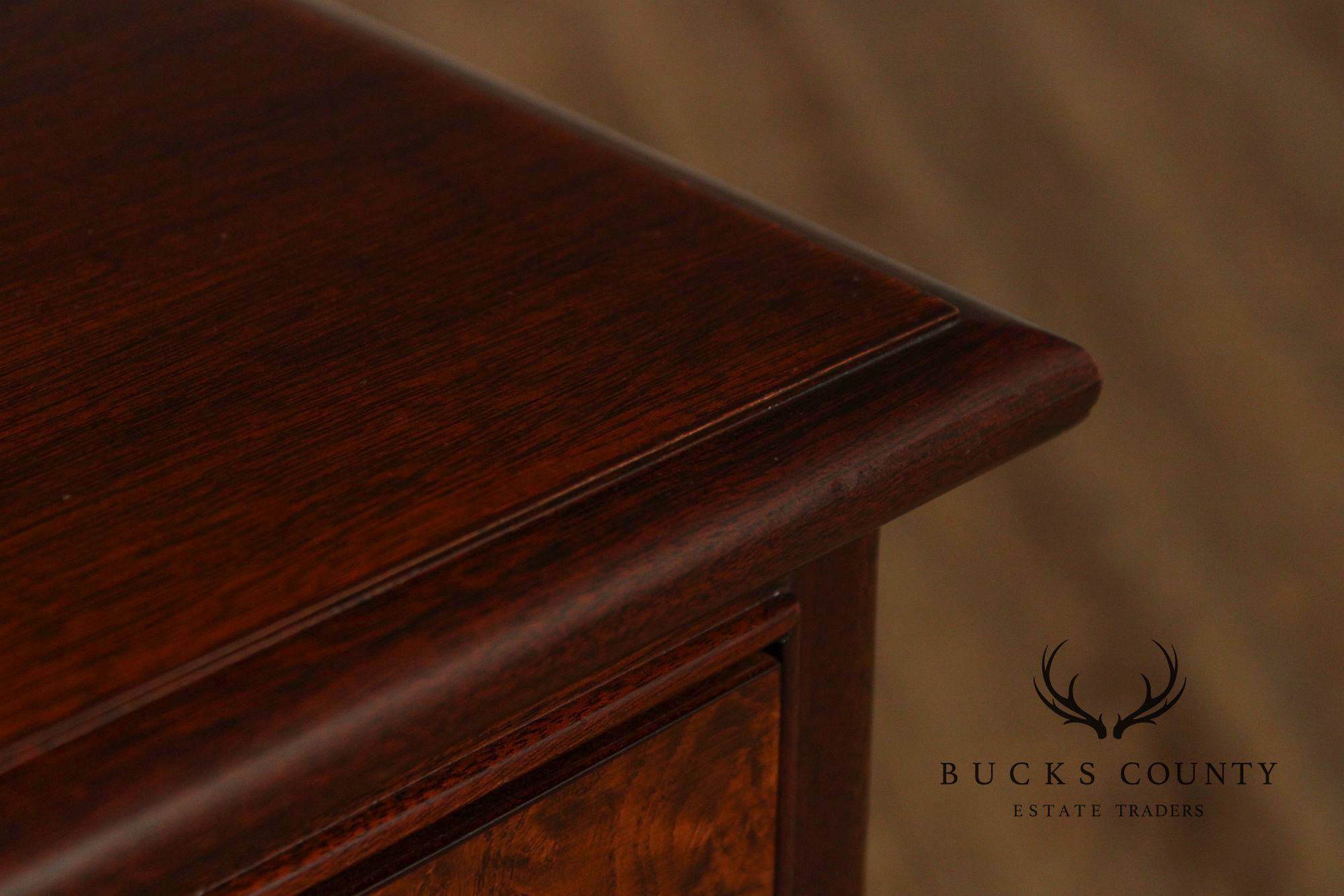 Georgian Style Mahogany And Burlwood Nightstand Chest Of Drawers