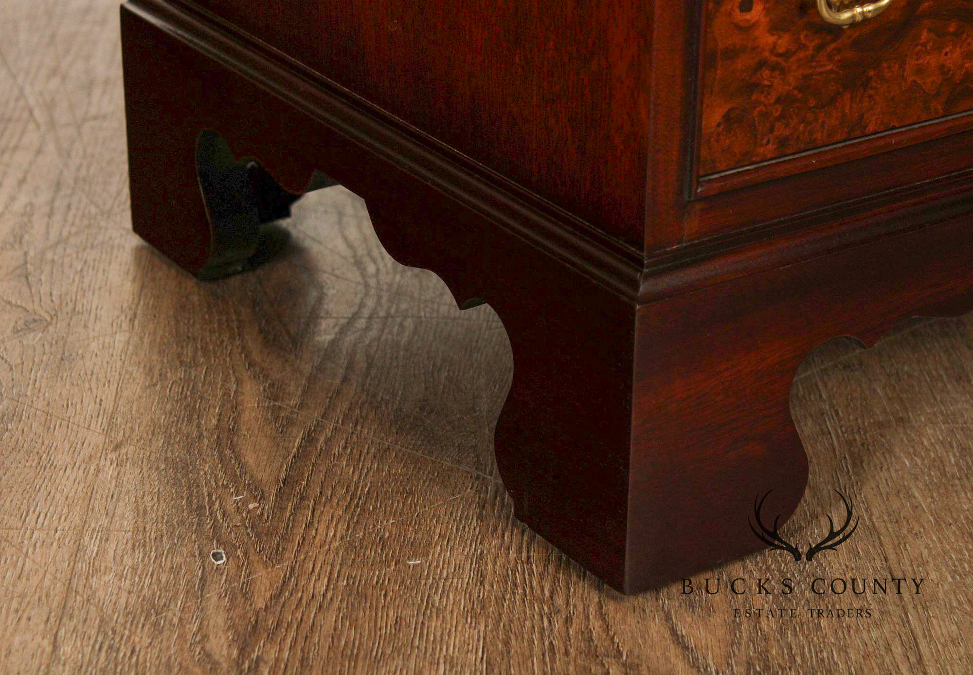 Georgian Style Mahogany And Burlwood Nightstand Chest Of Drawers