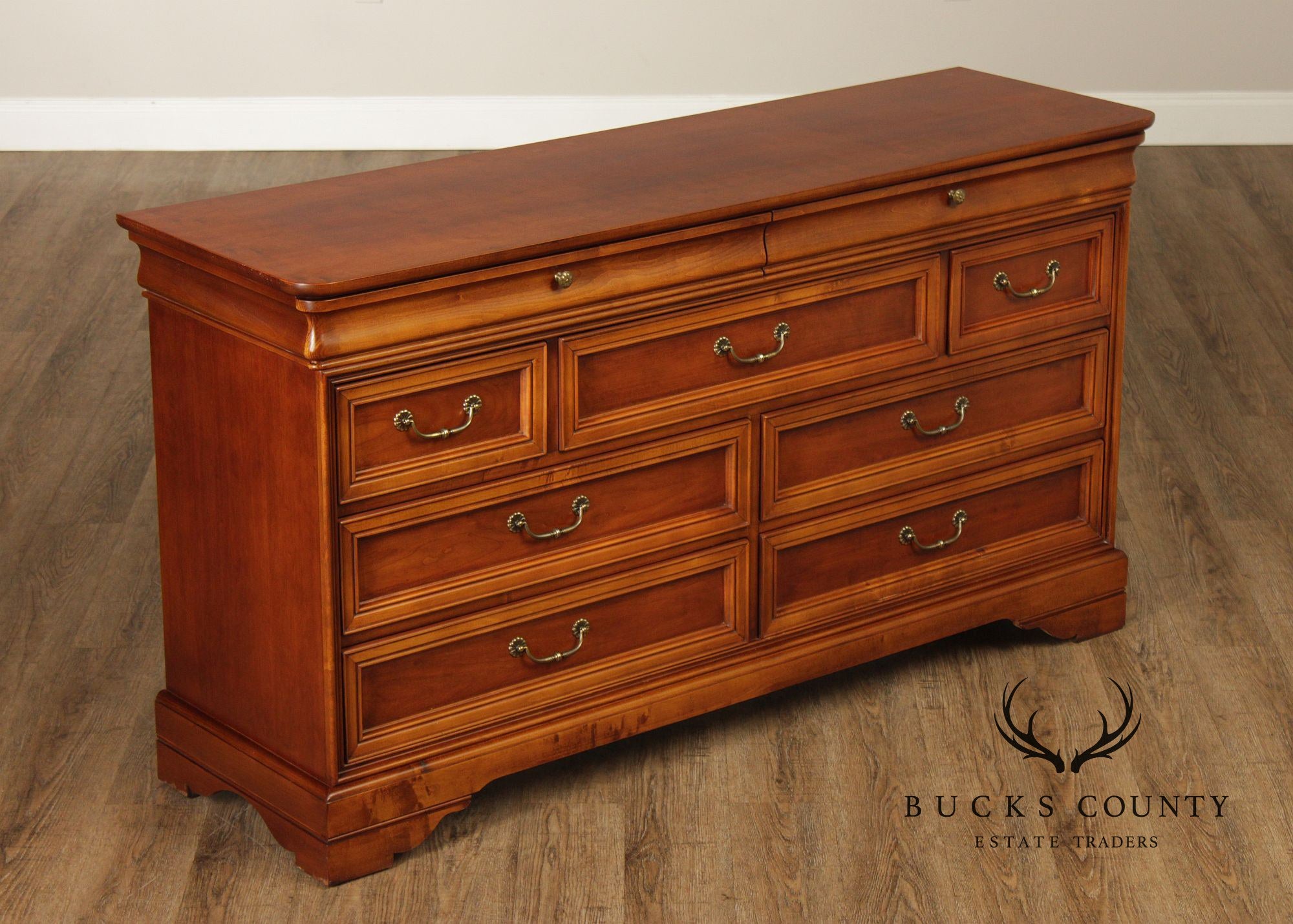 Lexington Louis Philippe Style Chez Michelle Cherry Nine Drawer Dresser
