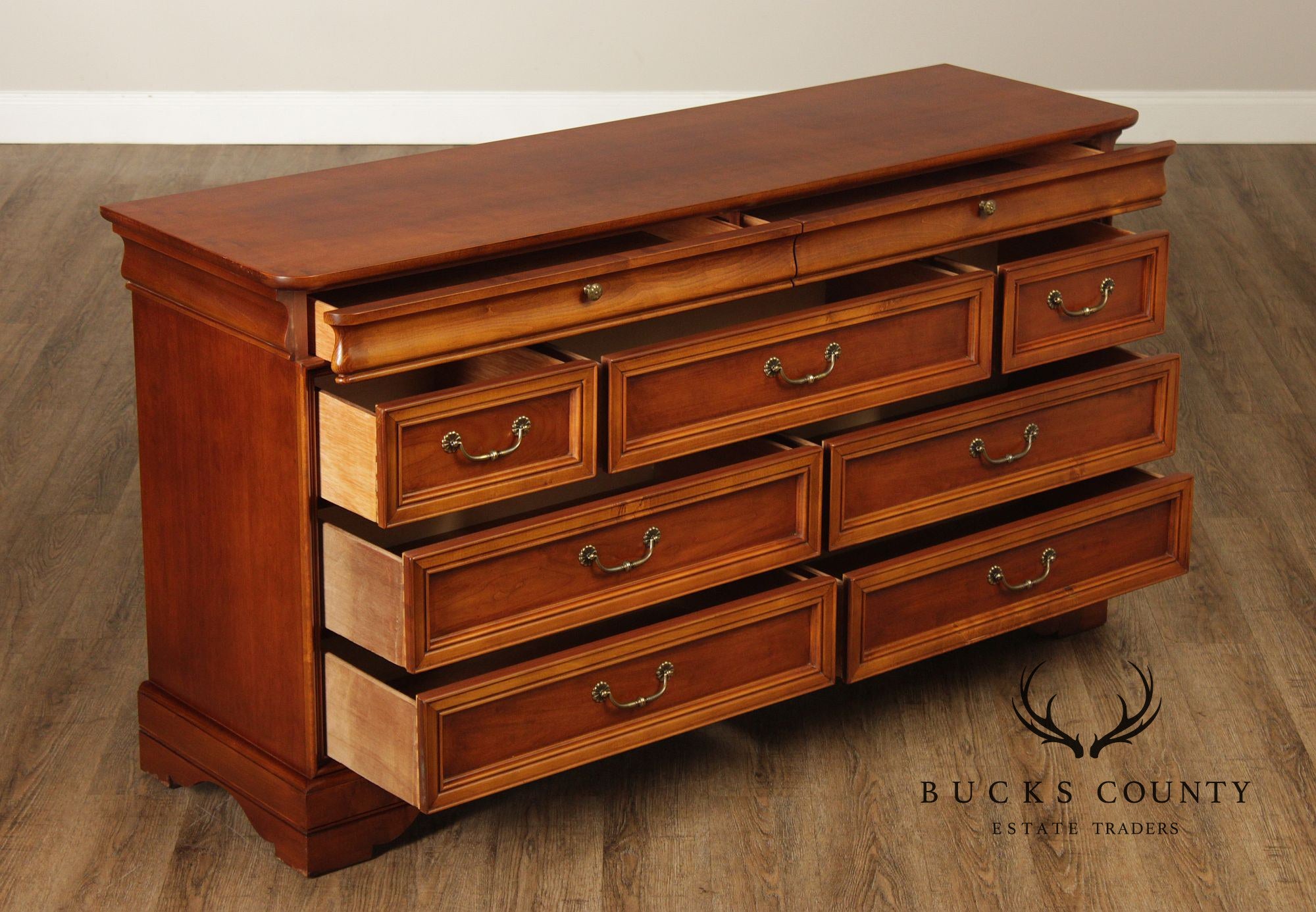 Lexington Louis Philippe Style Chez Michelle Cherry Nine Drawer Dresser