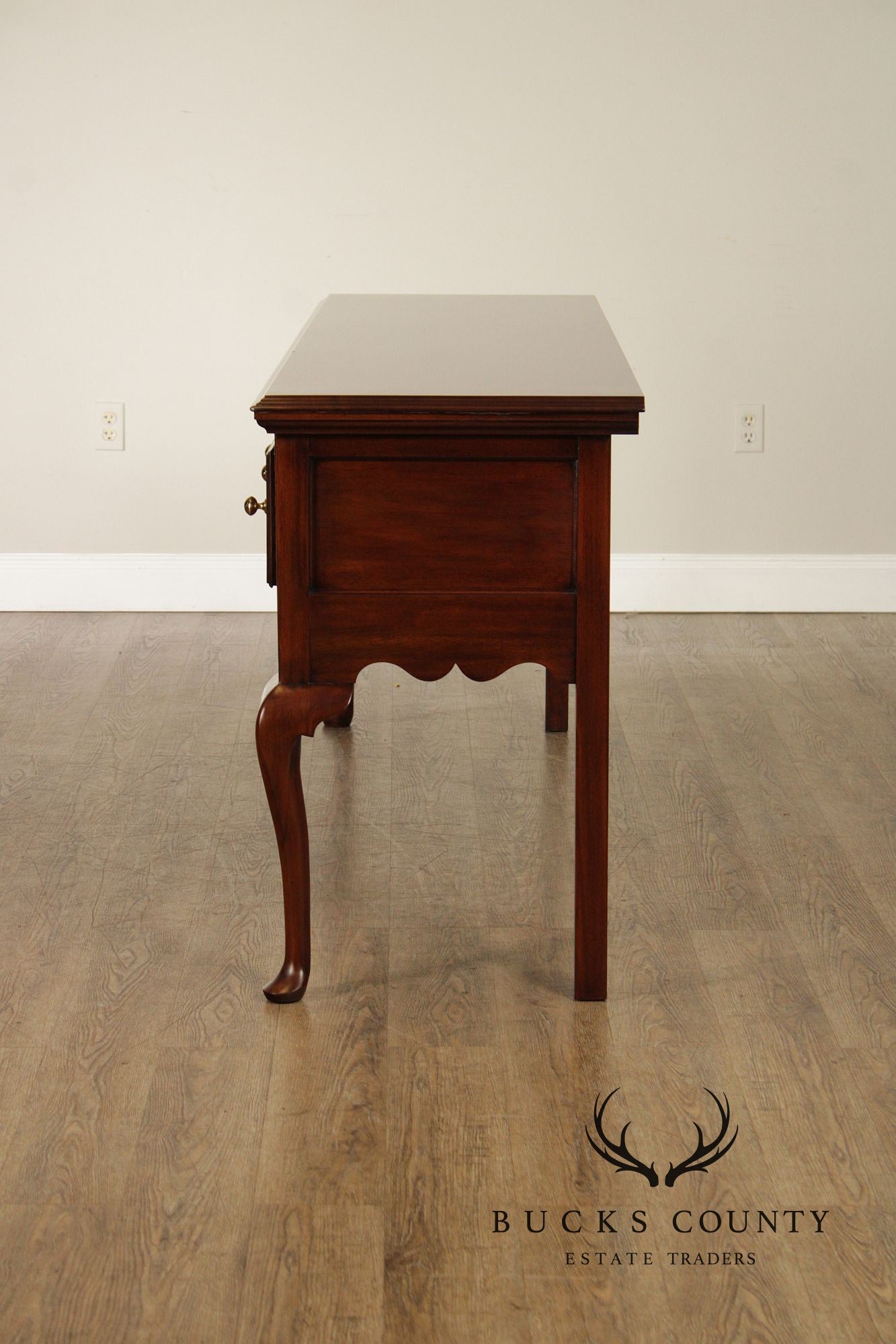 Henkel-Harris Jamestown Colony Mahogany Queen Anne Style Sideboard