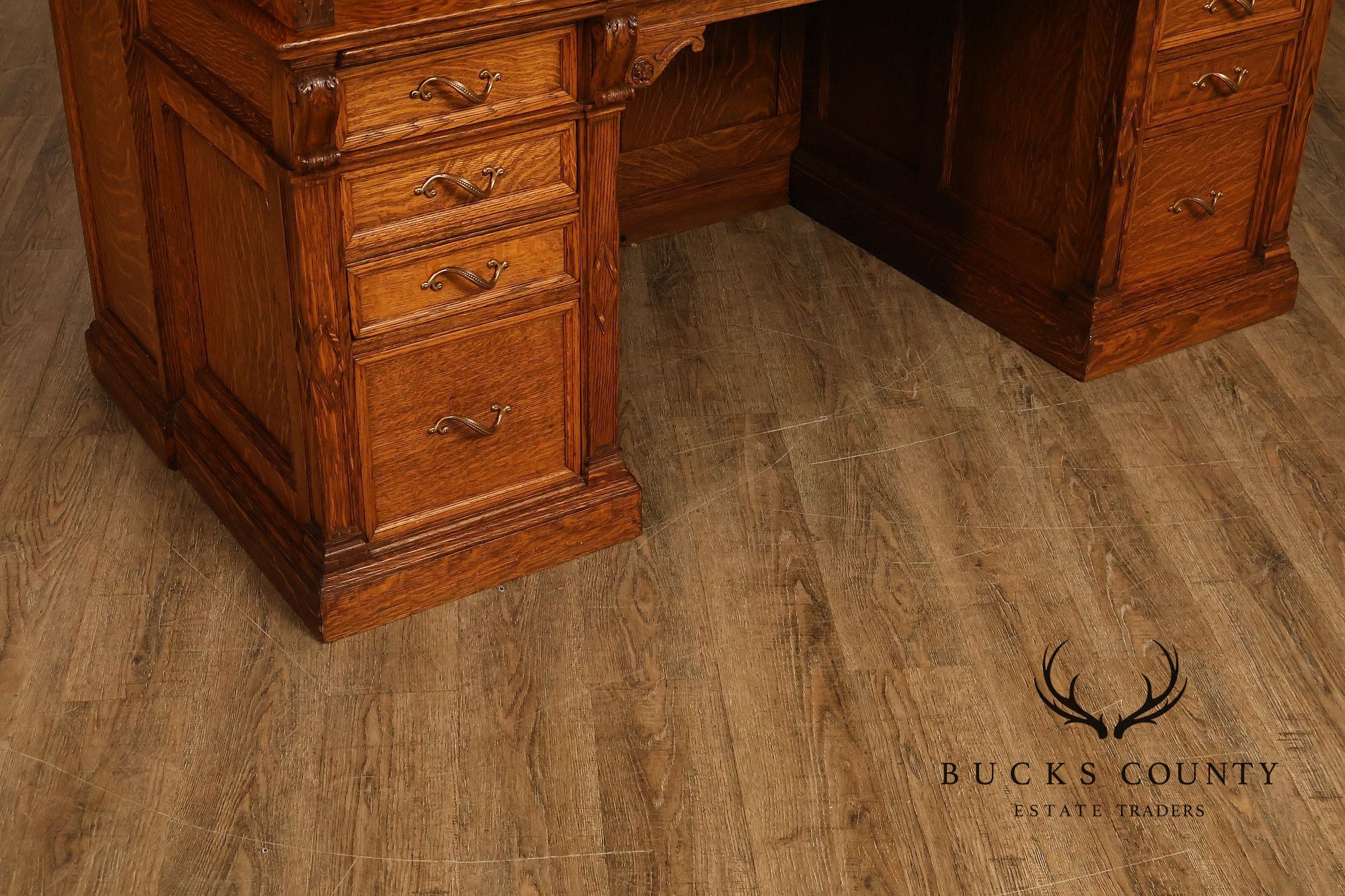 Exceptional Antique Quarter Sawn Oak Roll Top Desk With Carved 'Reading Hardware Co." Crest Panel