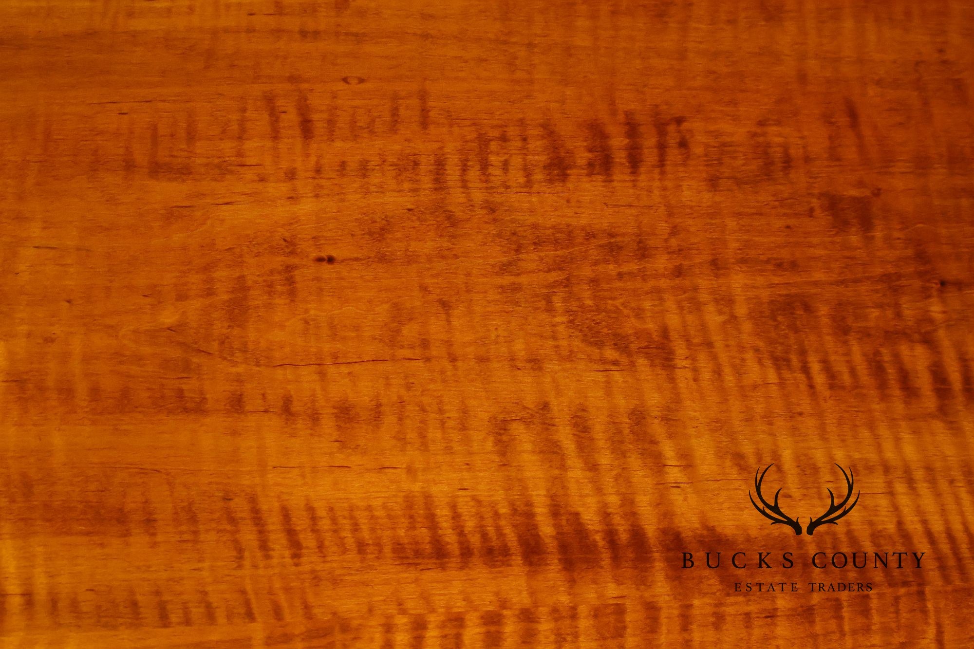 Sheraton Style Benchmade Tiger Maple and Walnut Dining Table
