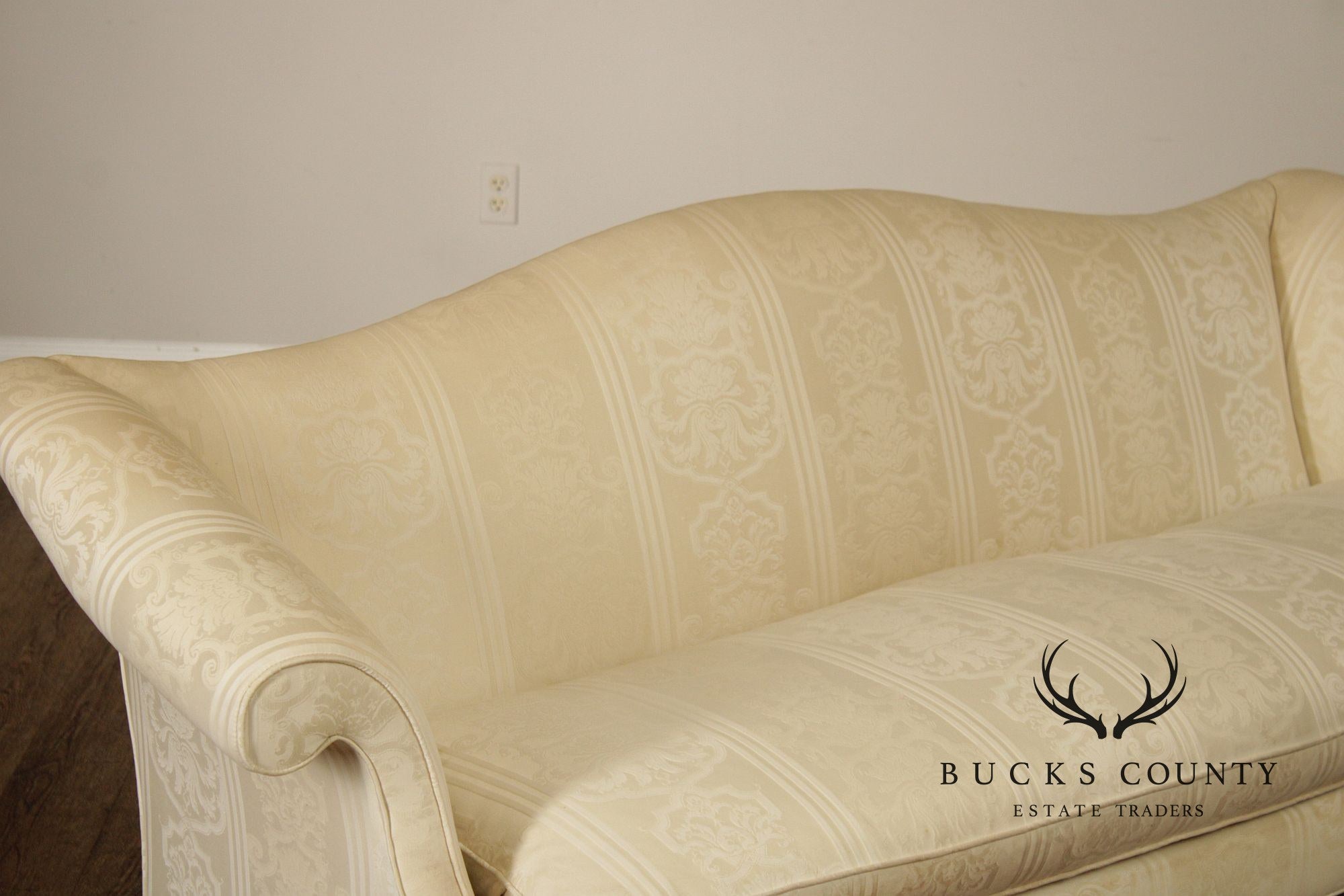 Southwood Queen Anne Style Mahogany Sofa