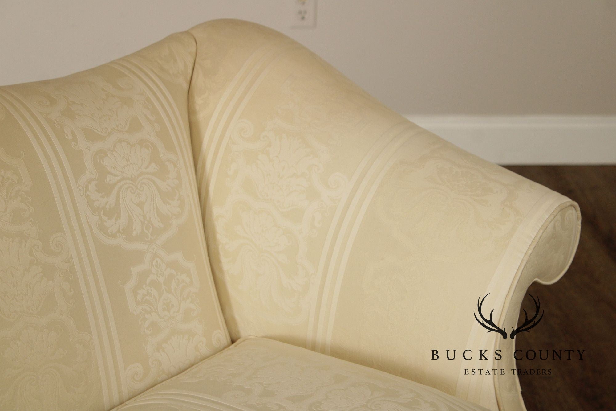 Southwood Queen Anne Style Mahogany Sofa