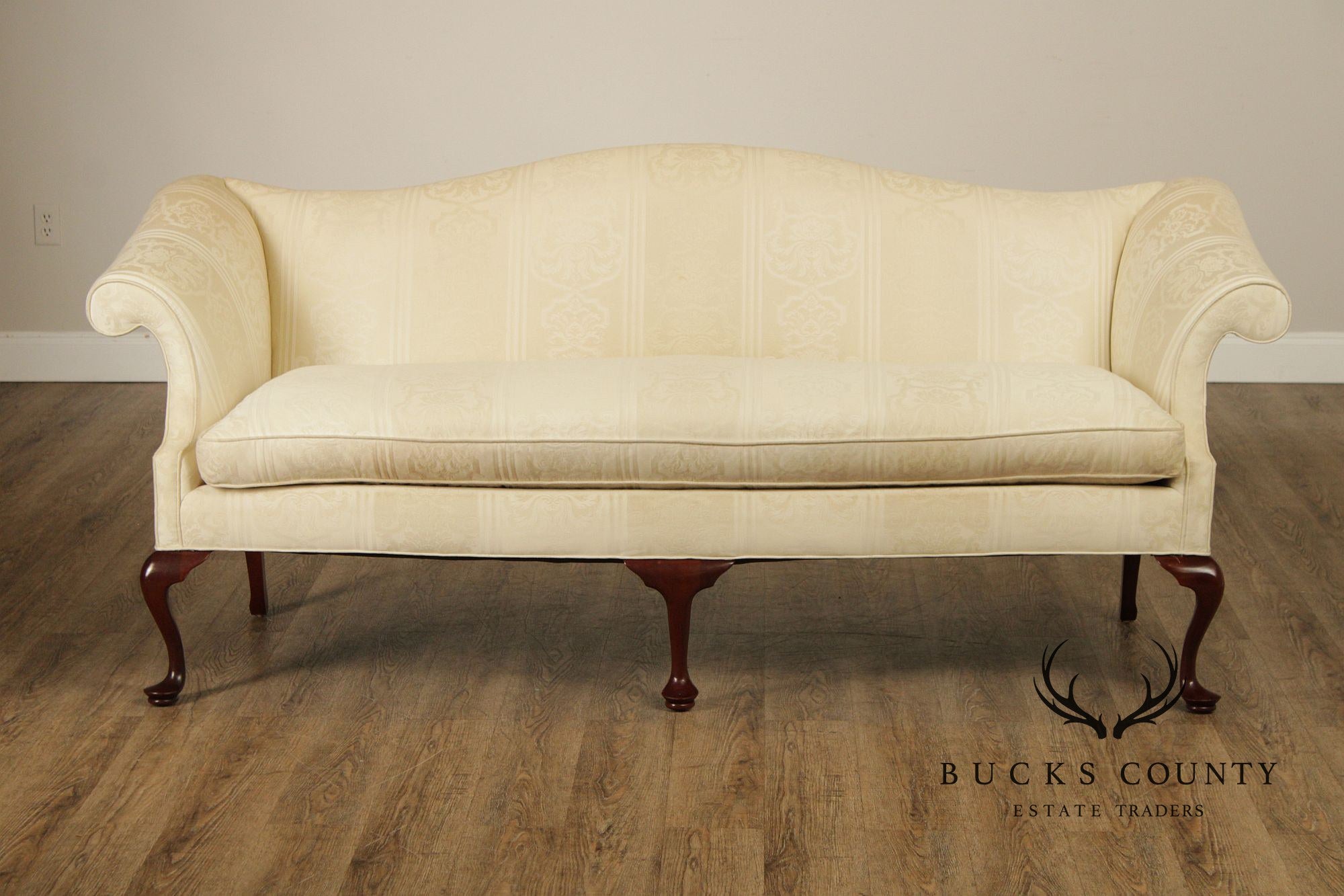 Southwood Queen Anne Style Mahogany Sofa
