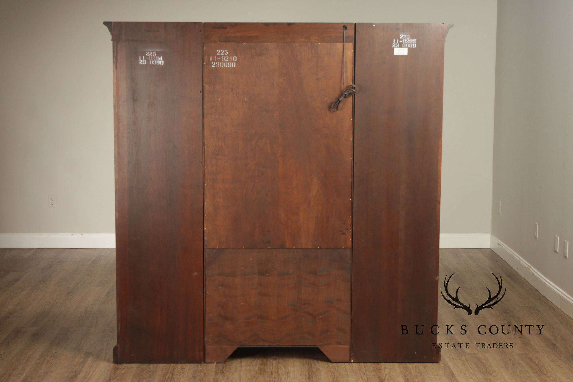 Ethan Allen Georgian Court Vintage Cherry Bookcase Display Unit