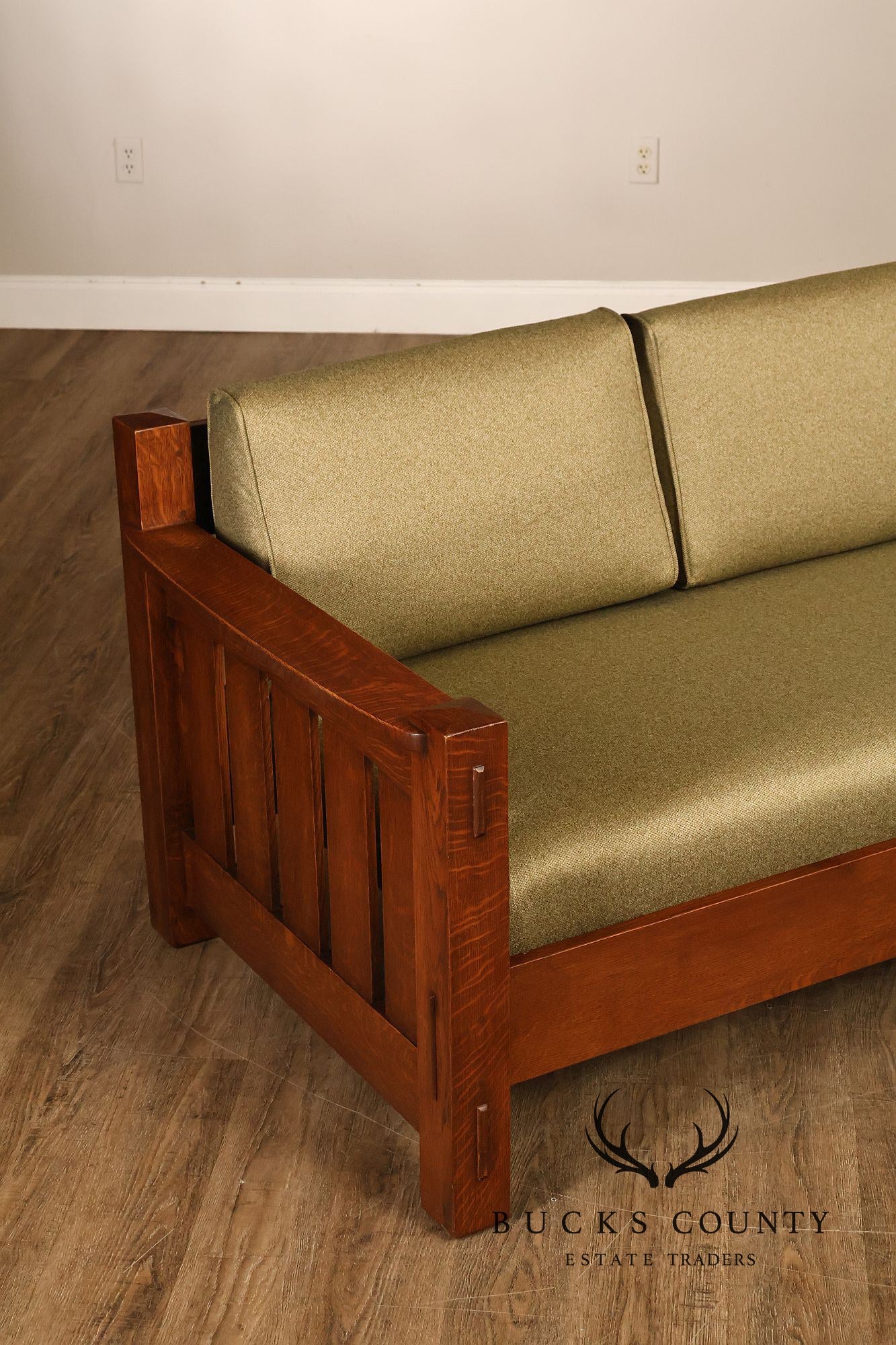 Custom Quality Mission Style Oak Settle Sofa