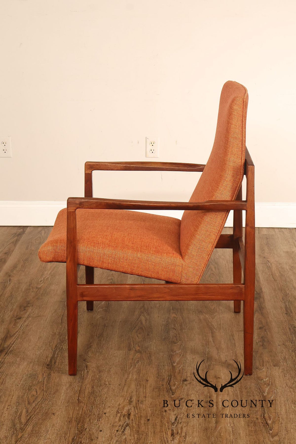 Jens Risom Mid Century Modern 'Floating' Walnut Armchair