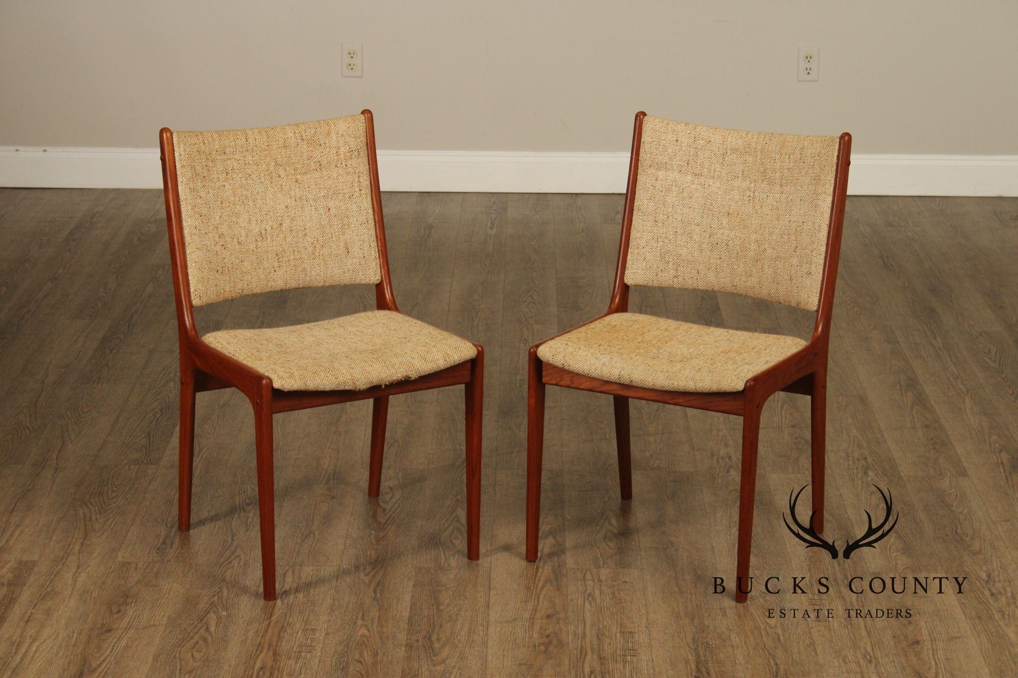 Sun Furniture Danish Modern Style Pair of Teak Side Chairs