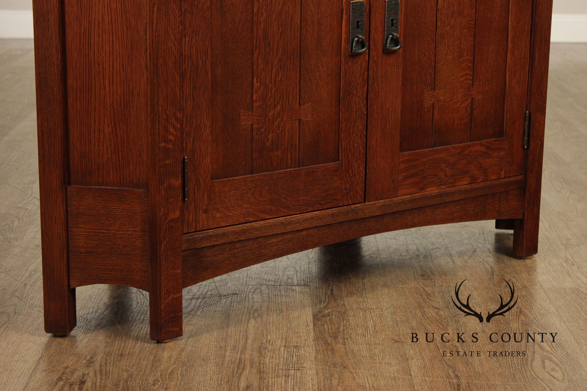 Stickley Mission Collection Oak Corner TV Cabinet