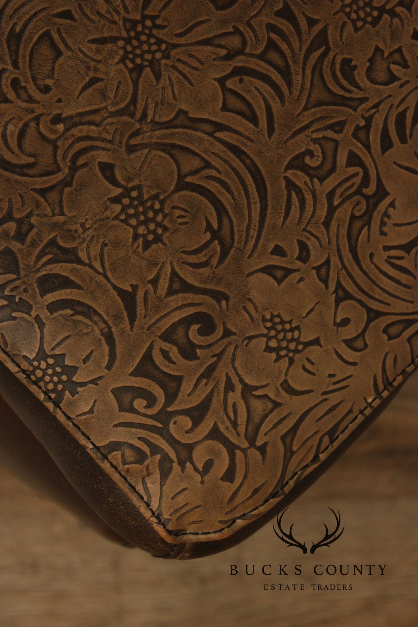 Stickley Craftsman Leather 'The Monterey' Storage Bench
