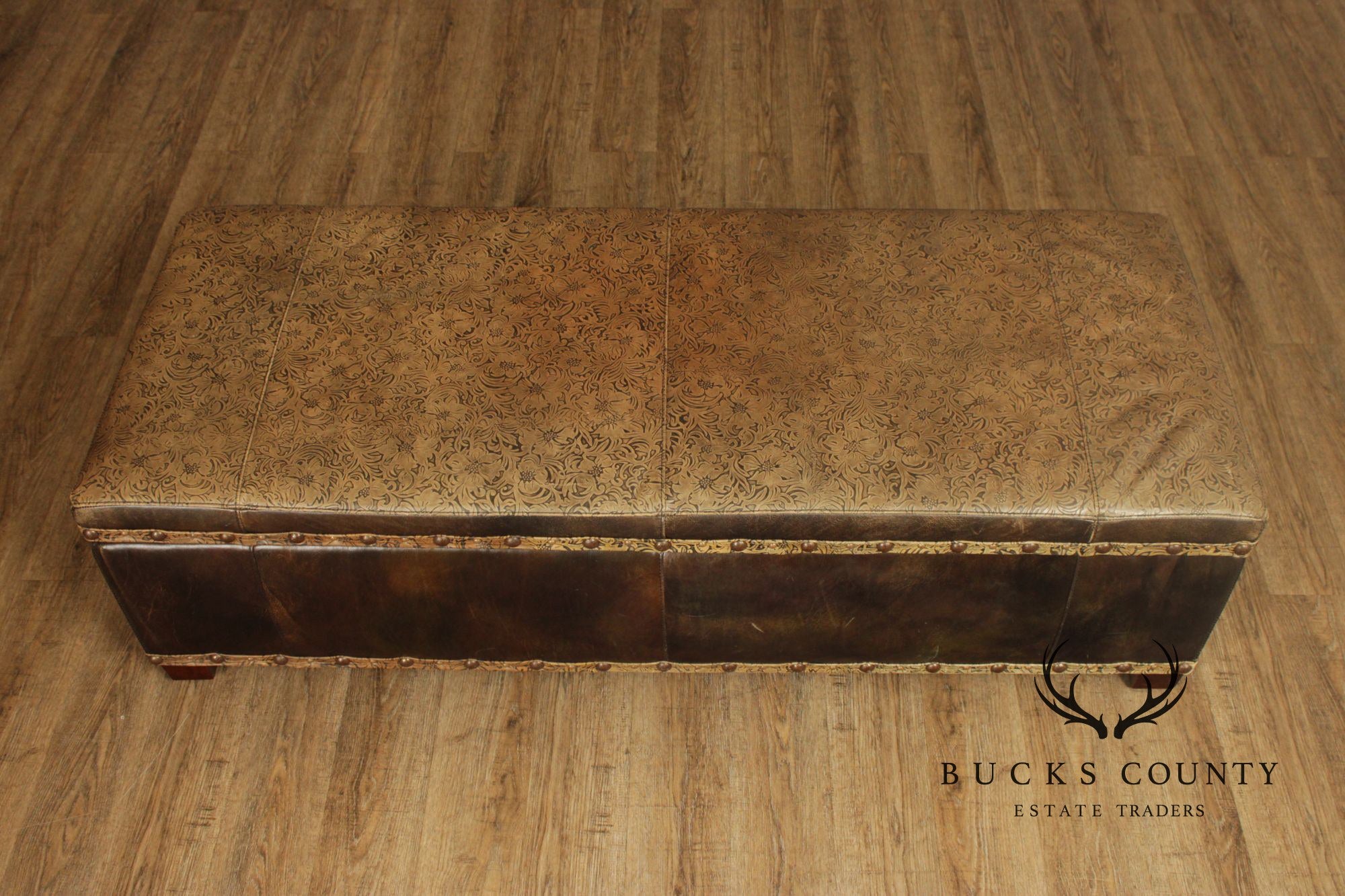 Stickley Craftsman Leather 'The Monterey' Storage Bench