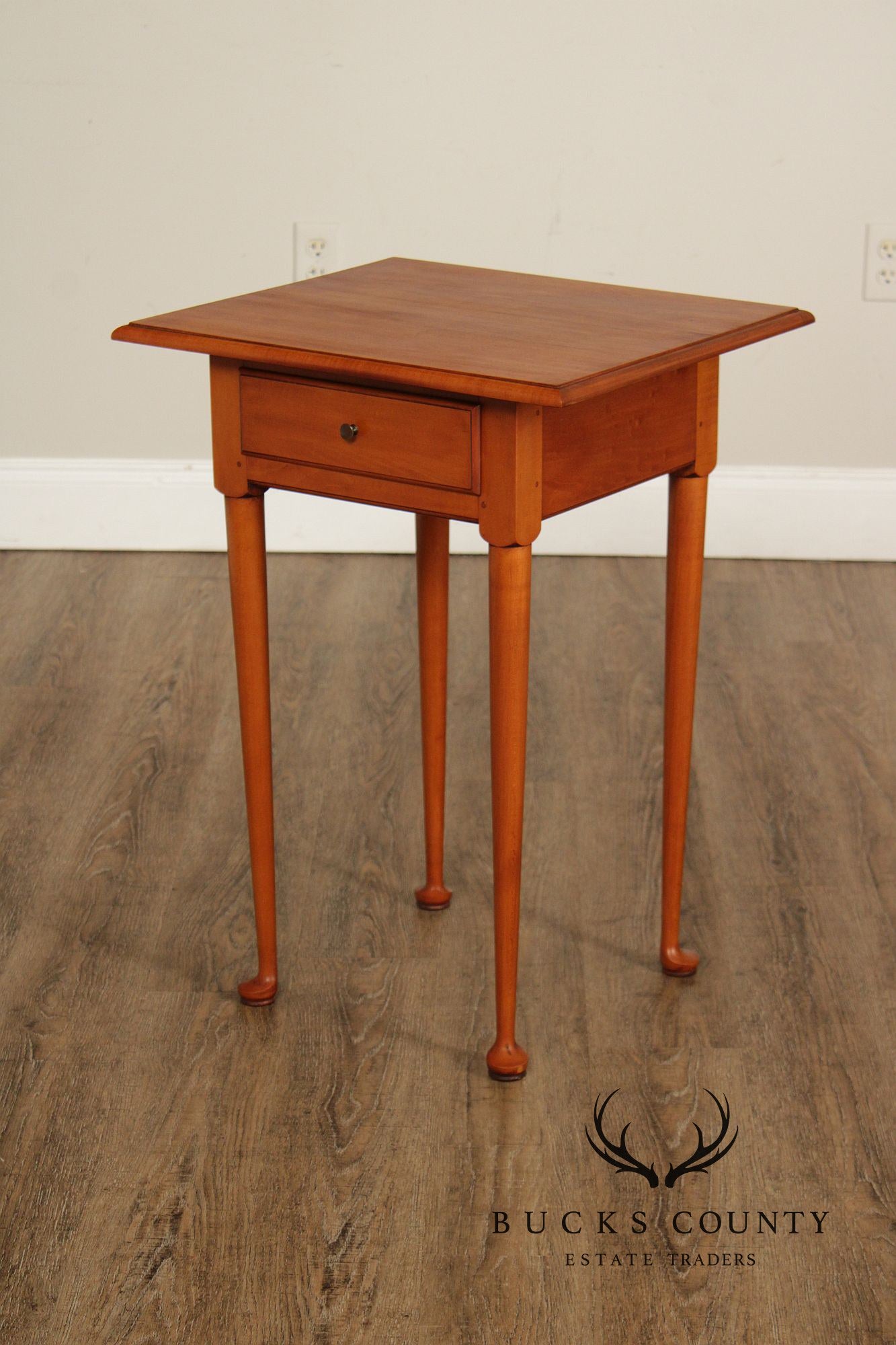 Eldred Wheeler Queen Anne Style Maple Side Table