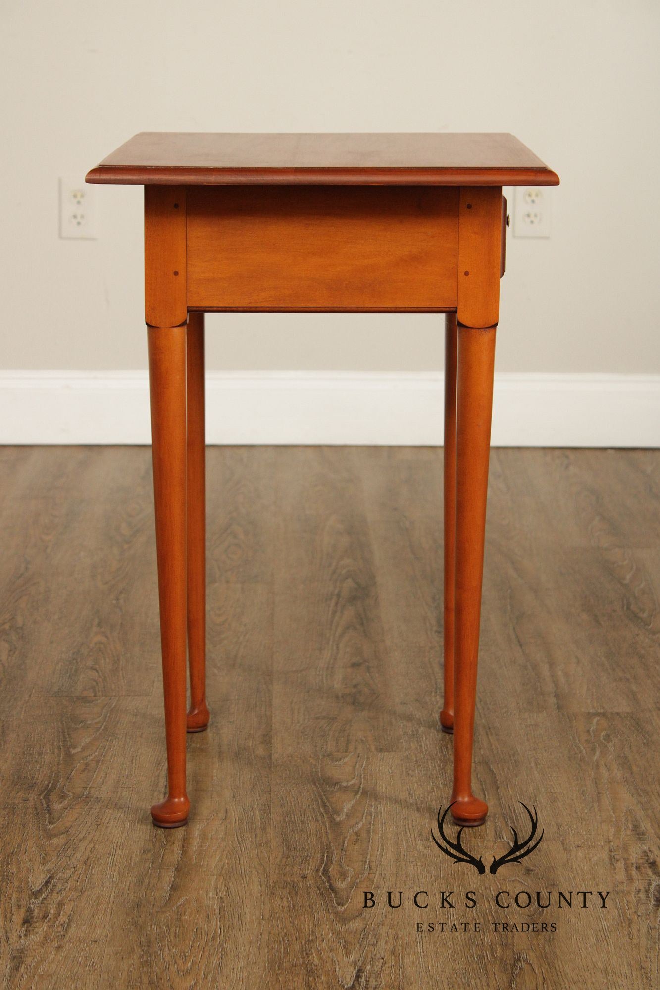 Eldred Wheeler Queen Anne Style Maple Side Table