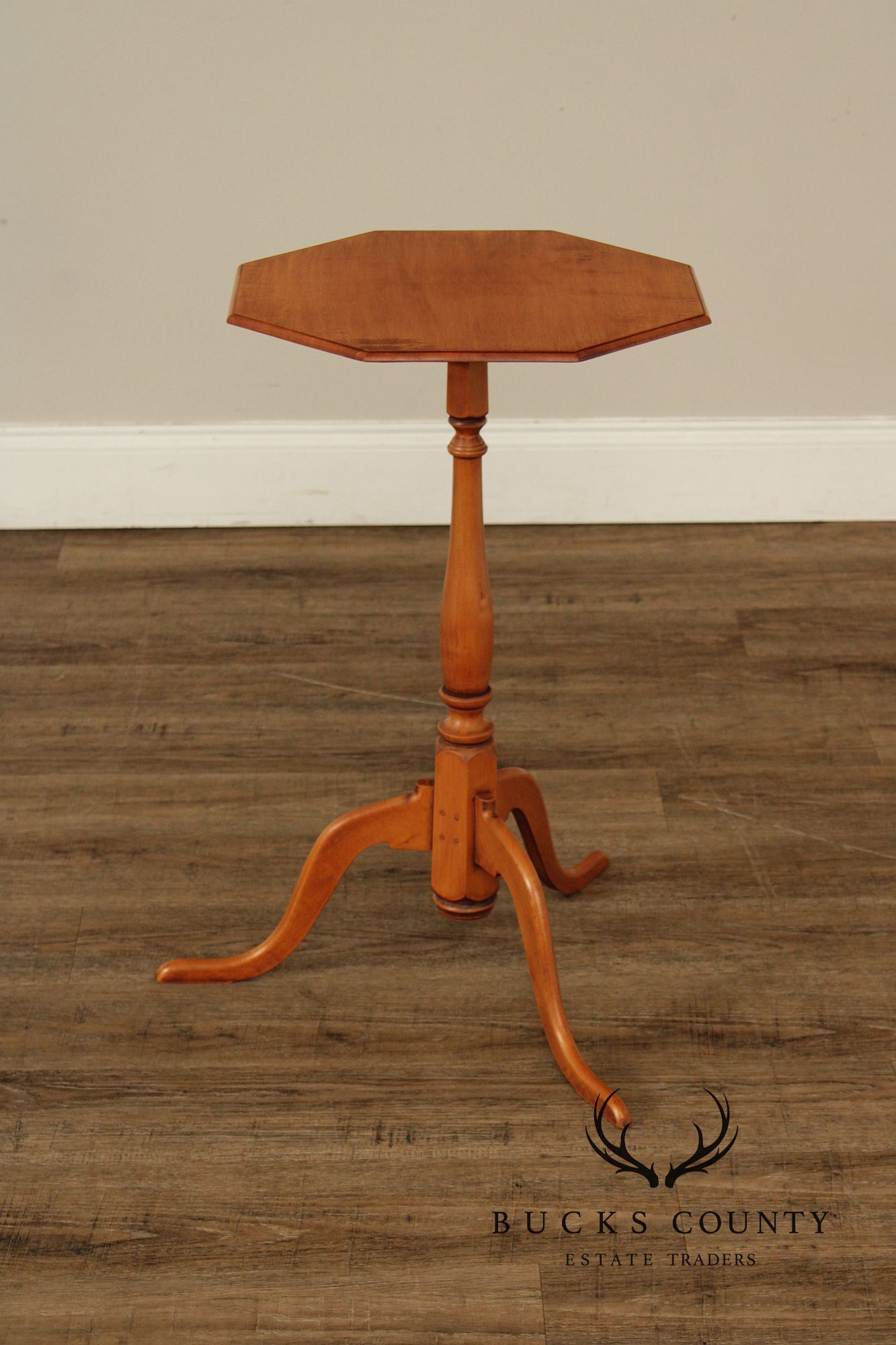 Eldred Wheeler Queen Anne Style Maple Pedestal Candle Stand