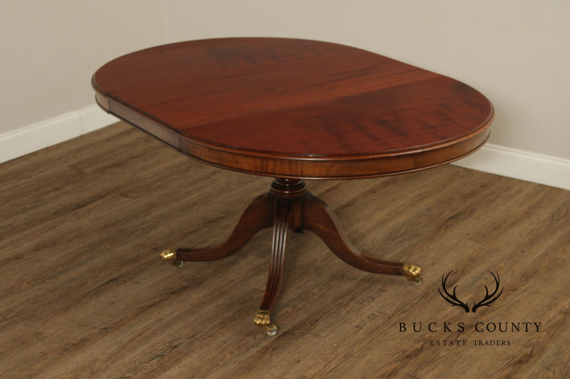 English Regency Style Antique Mahogany Round Pedestal Dining Table With Leaf