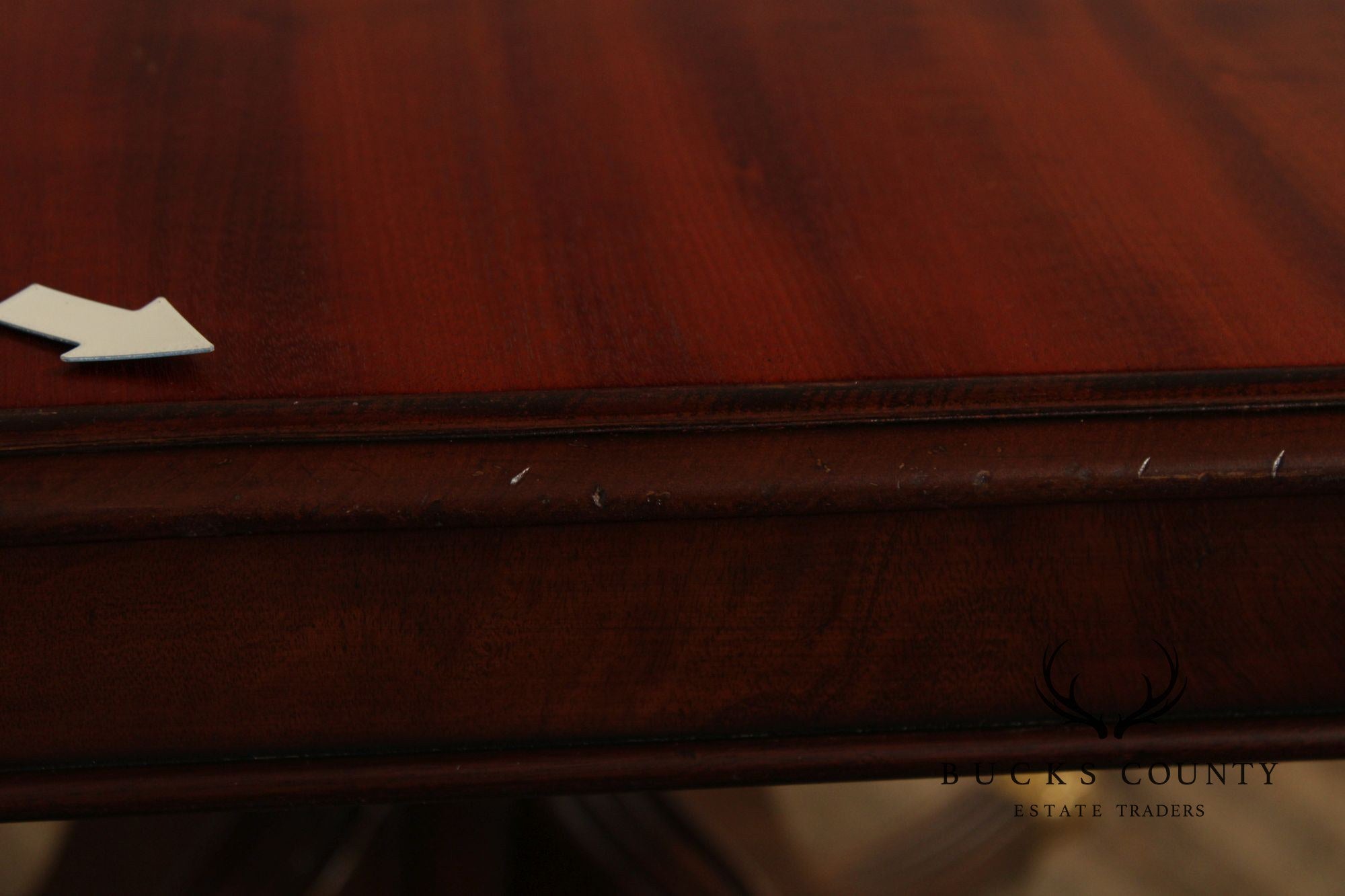English Regency Style Antique Mahogany Round Pedestal Dining Table With Leaf