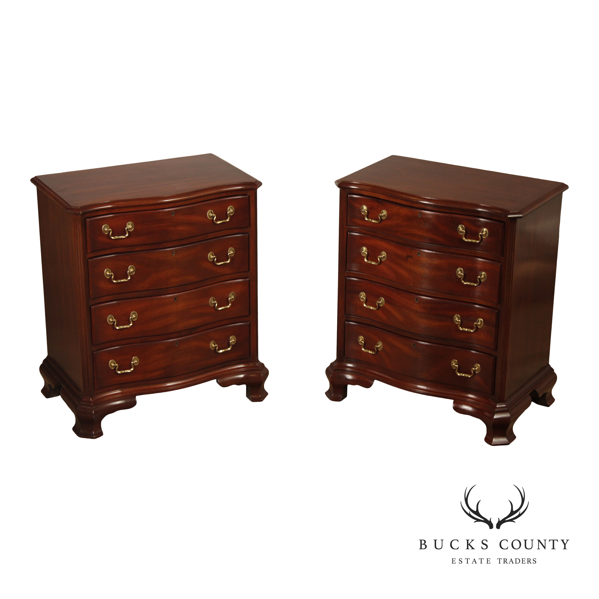 Councill Craftsmen Georgian Style Pair of Mahogany Nightstands
