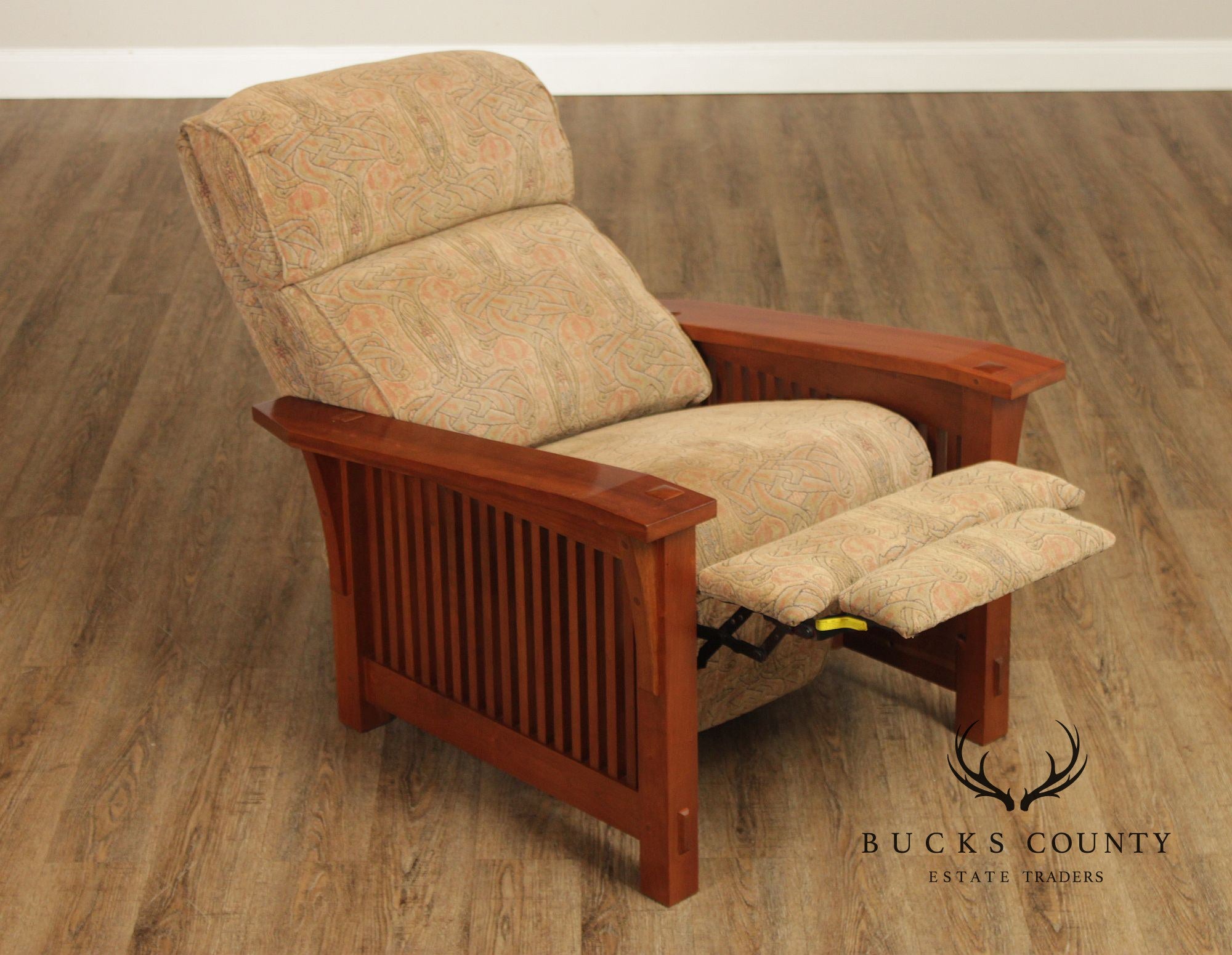 Stickley Mission Collection Cherry Spindle Morris Recliner