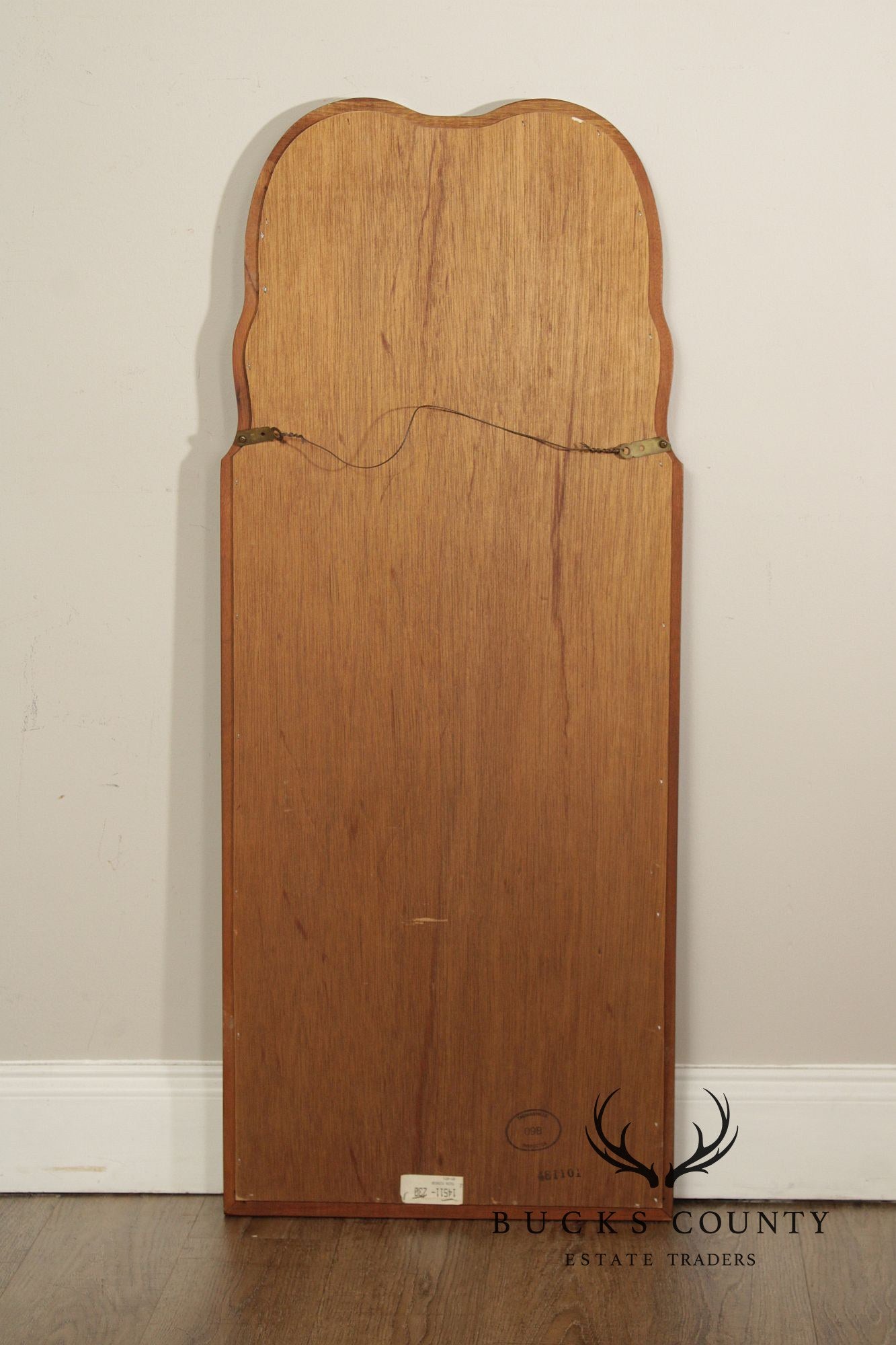 Thomasville Queen Anne Style Mahogany Beveled Wall Mirror