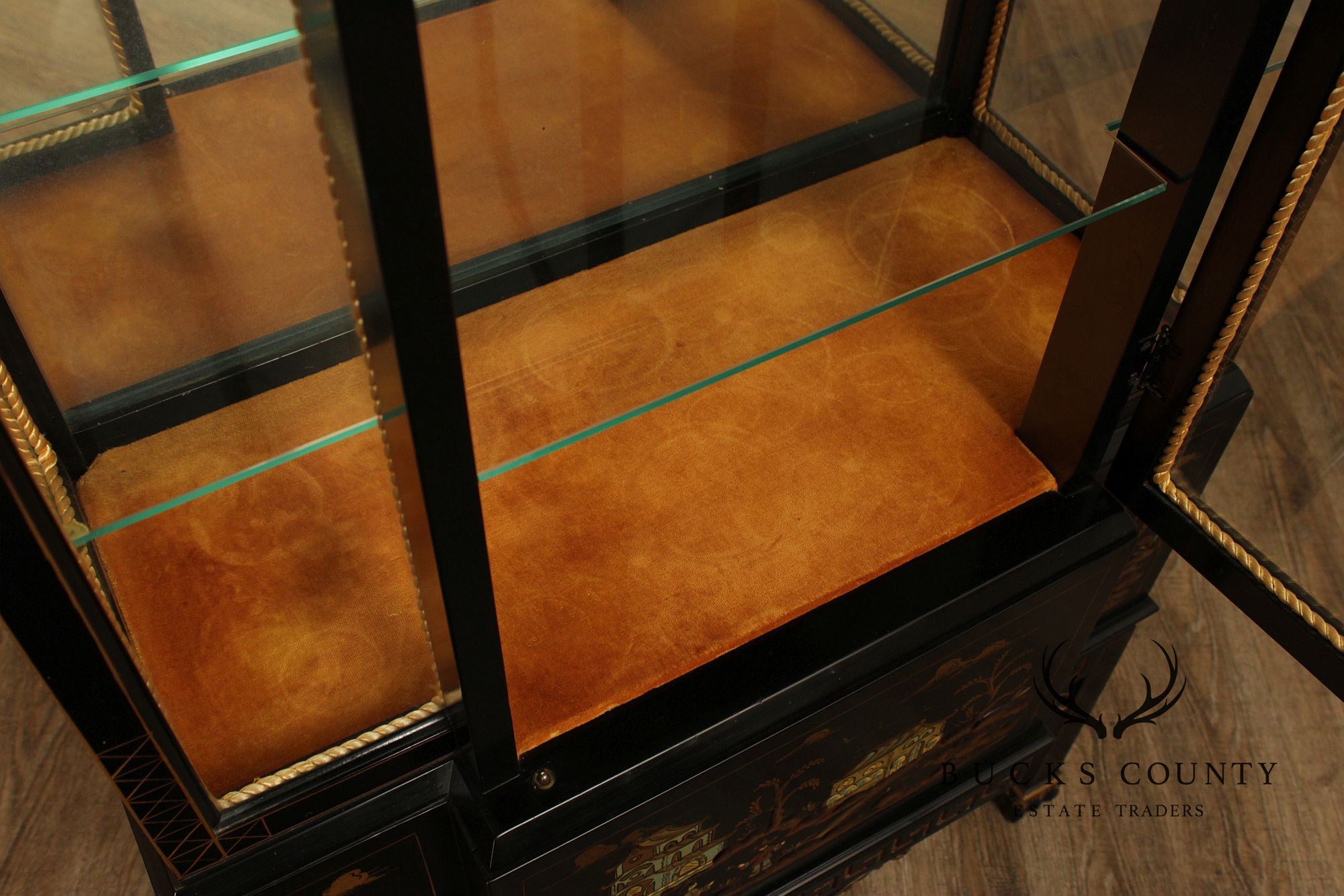 Chinoiserie Lacquered Display Cabinet