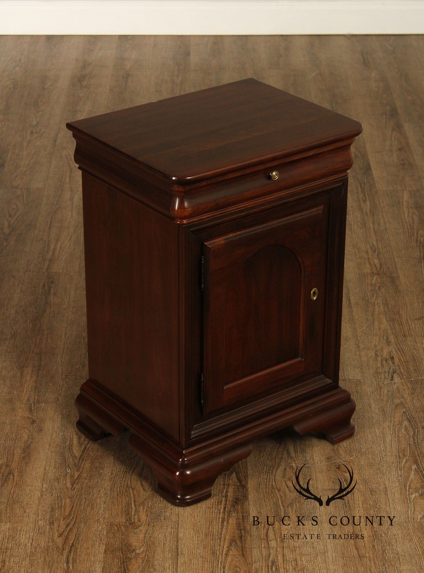 Jamestown Sterling Cherry Bedside Cabinet