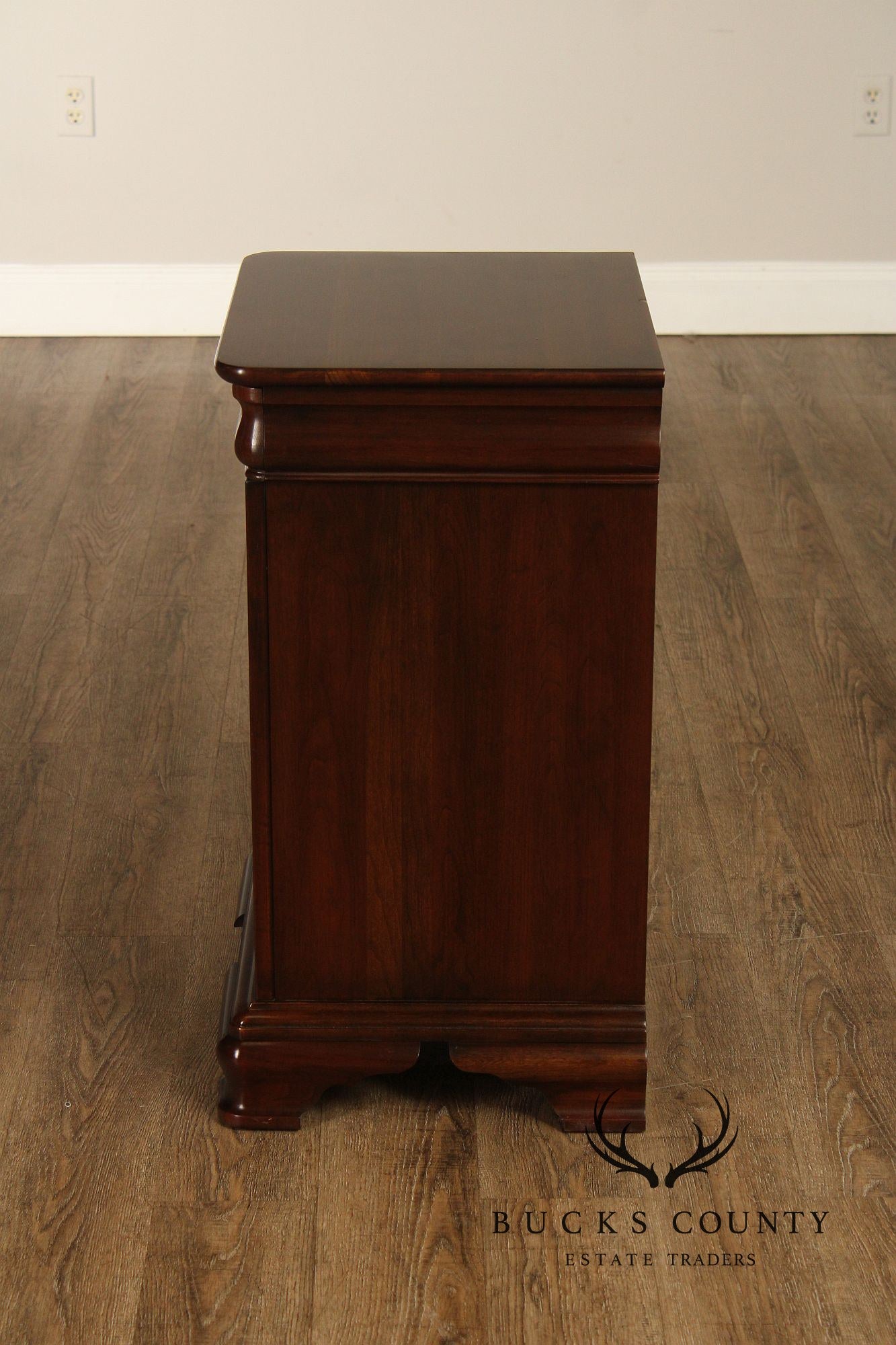 Jamestown Sterling Cherry Bedside Cabinet