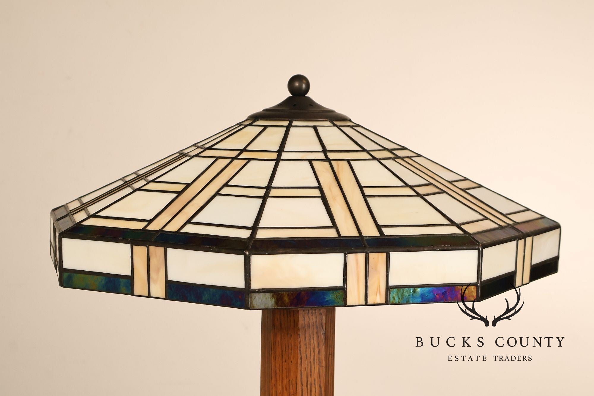 Stickley Mission Collection Table Lamp With Leaded Glass Shade