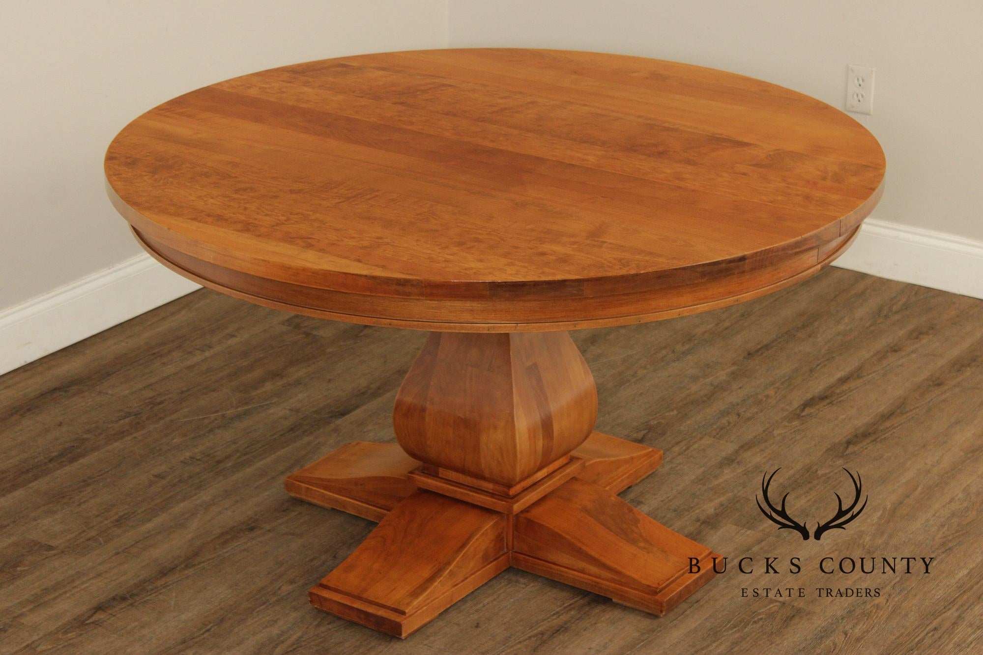 Rustic European Style 54 Inch Round Dining Table
