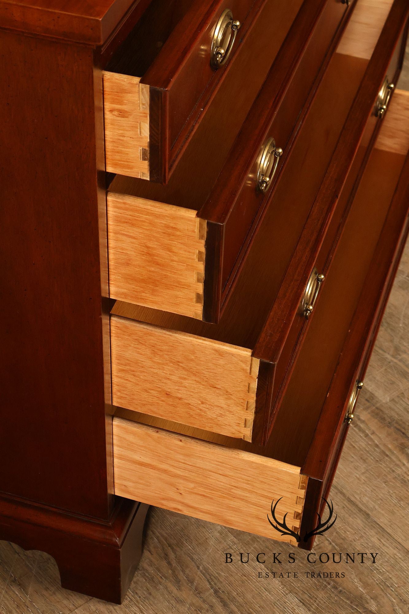 Hekman Copley Place Flame Mahogany Chest Of Drawers