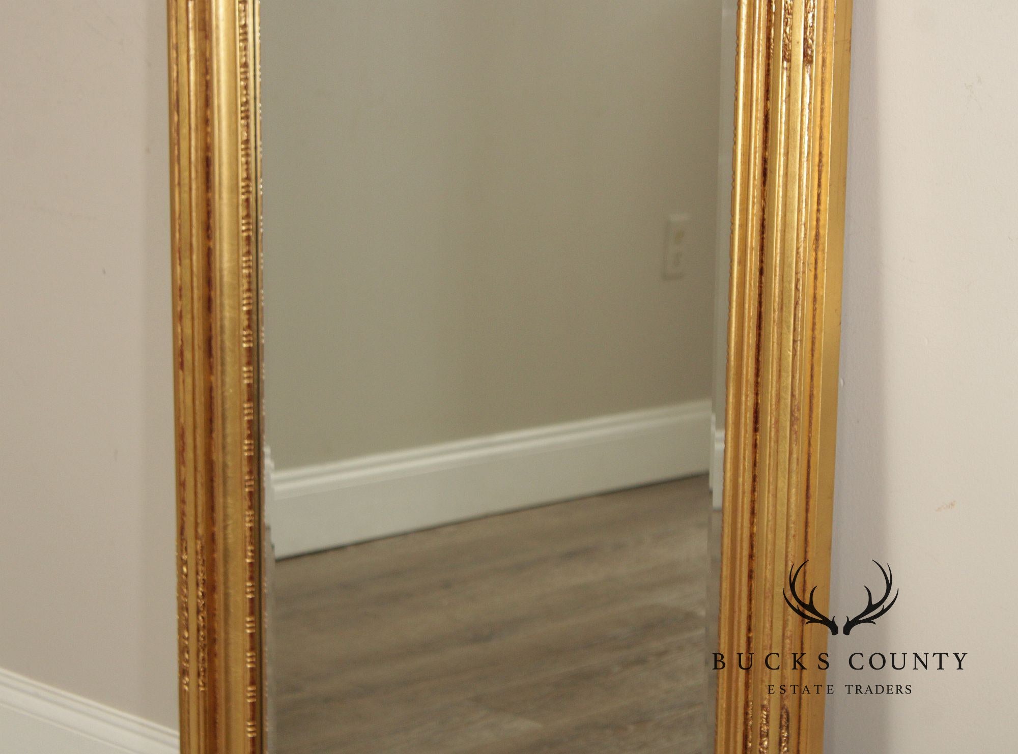 Henredon Neoclassical Style Giltwood Pier Mirror