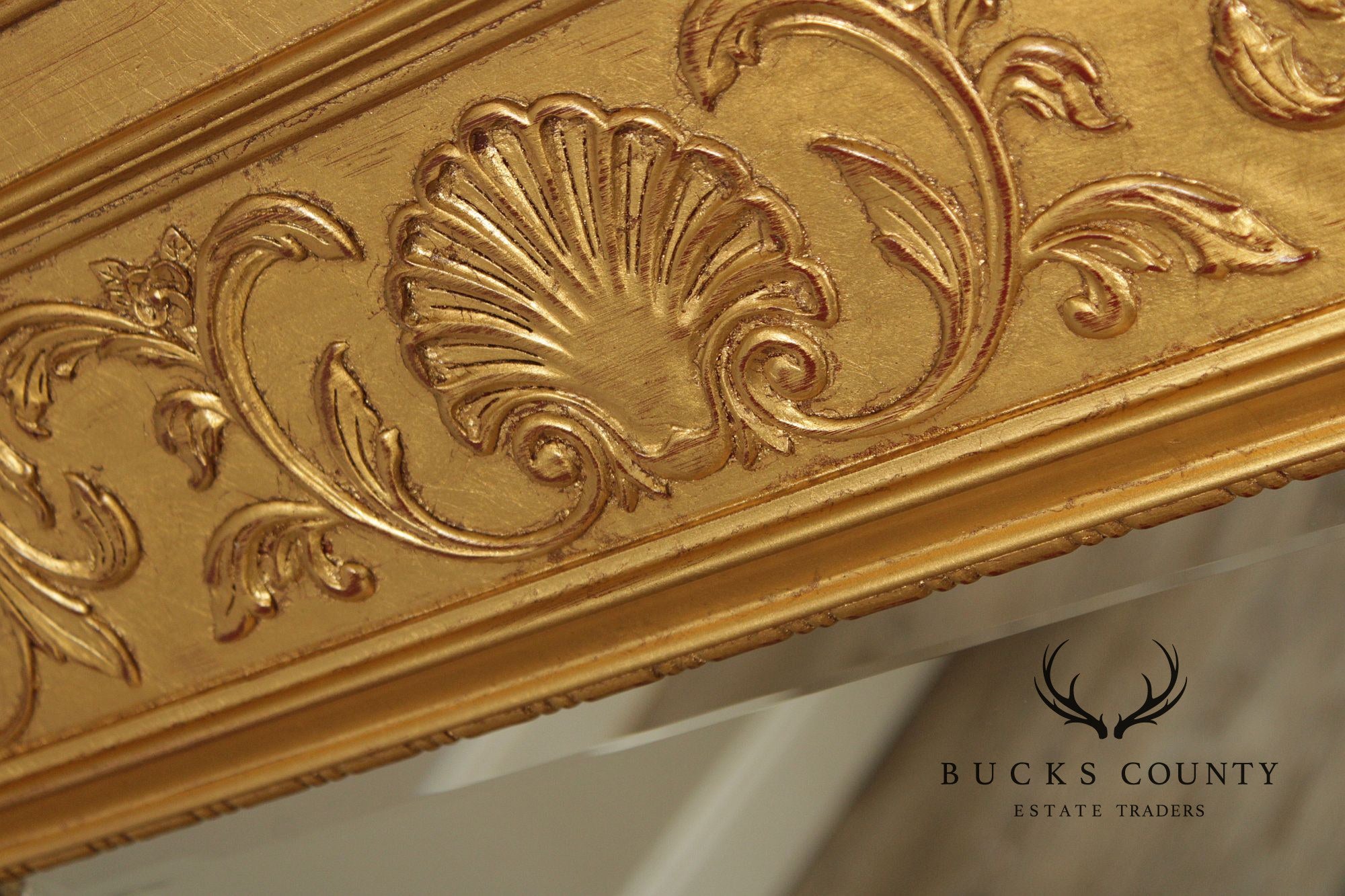 Henredon Neoclassical Style Giltwood Pier Mirror