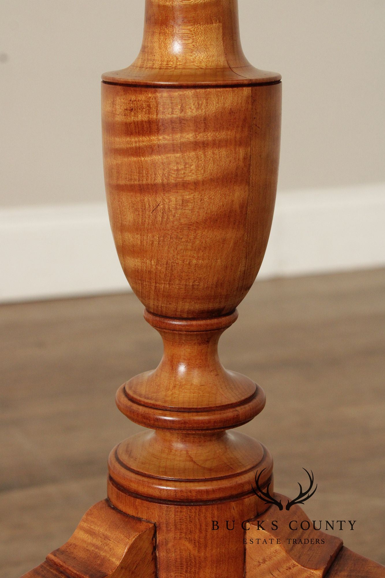 Custom Quality Queen Anne Style Tiger Maple Round Side Table