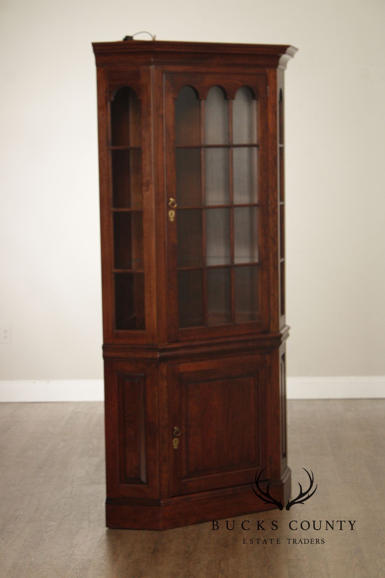 Pennsylvania House Pair Traditional Cherry Lighted Corner Cabinets